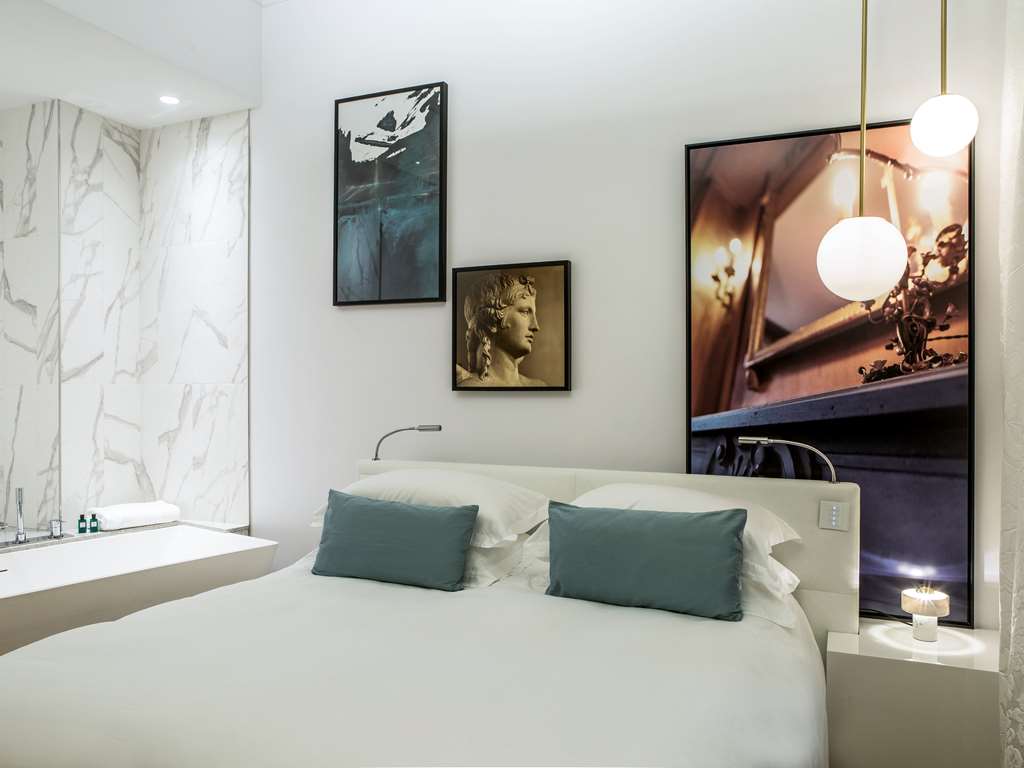 Guest photo
