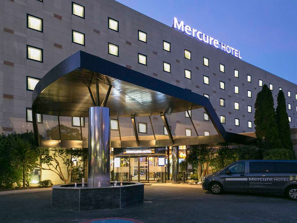 Mercure Bordeaux Airport Hotel - Tap to explore photos