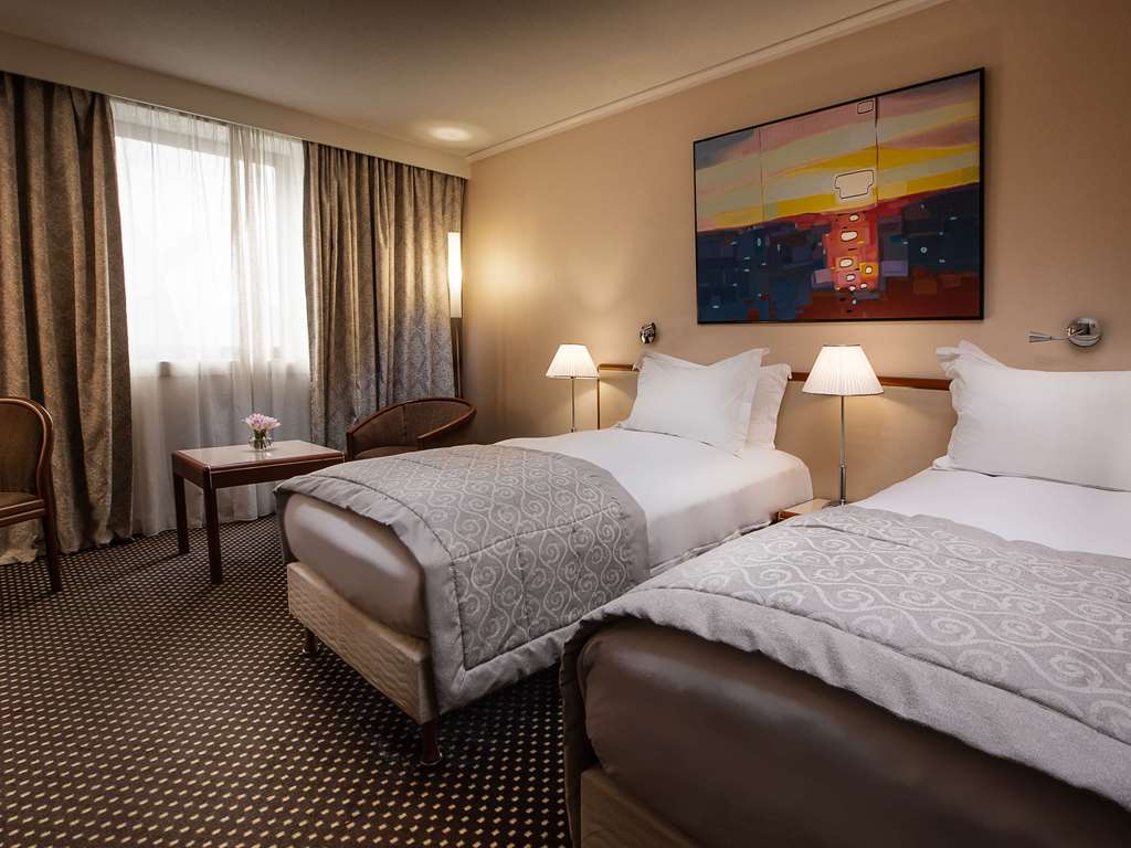 Sofitel Algiers Hamma Garden Room Type - Luxury King Room with Garden View Sofitel Algiers Hamma Garden Room Type - Luxury King Room with Garden View