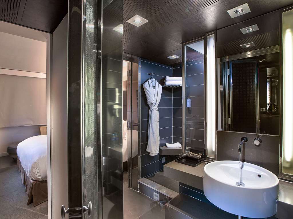 Sofitel Algiers Hamma Garden Room Type - Luxury Room Club Sofitel-1 King-Size Bed, Cityview Sofitel Algiers Hamma Garden Room Type - Luxury Room Club Sofitel-1 King-Size Bed, Cityview