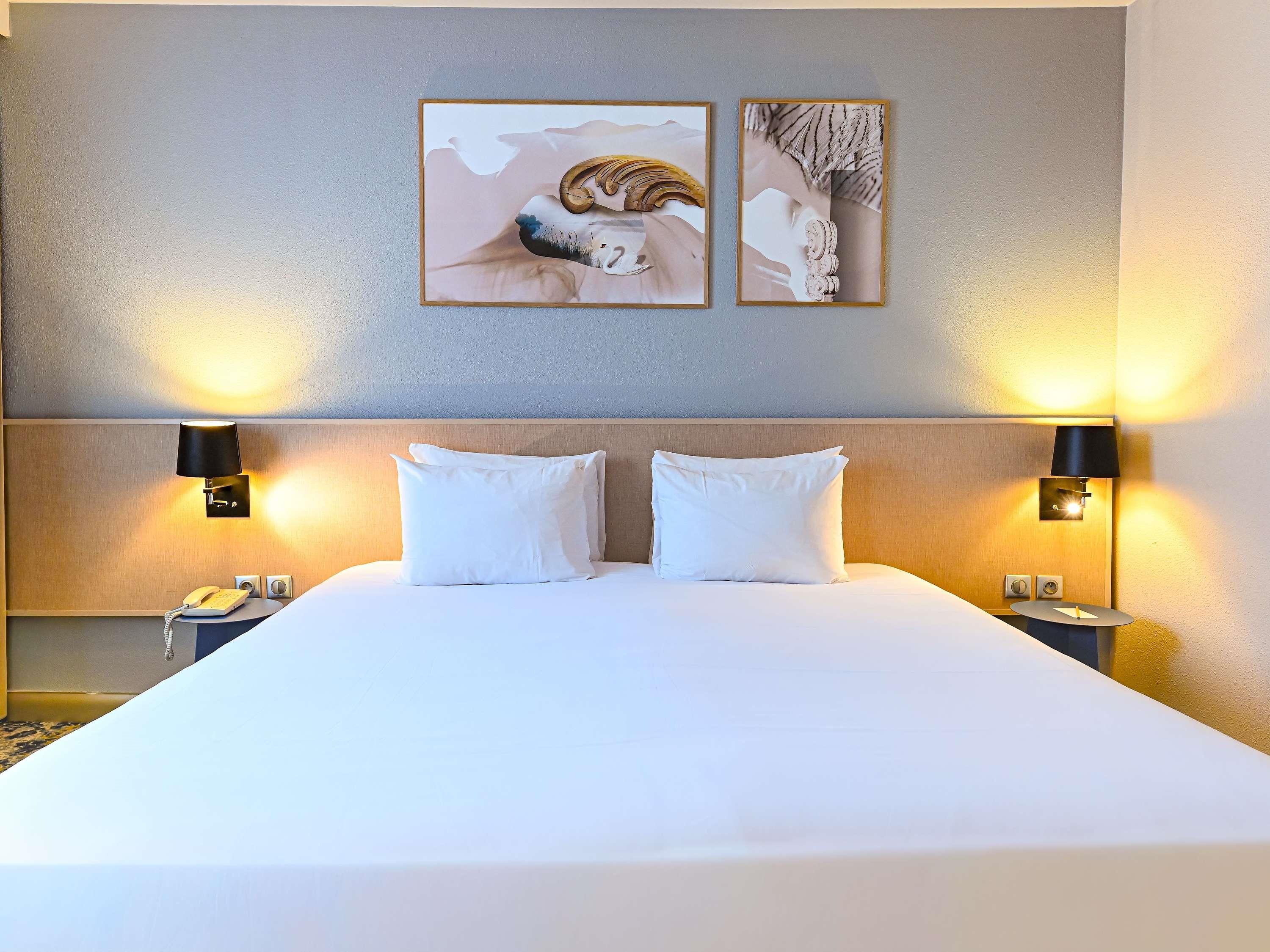 Mercure Blois Centre Room Type - Family Room - 1 double bed and 1 double sofa bed