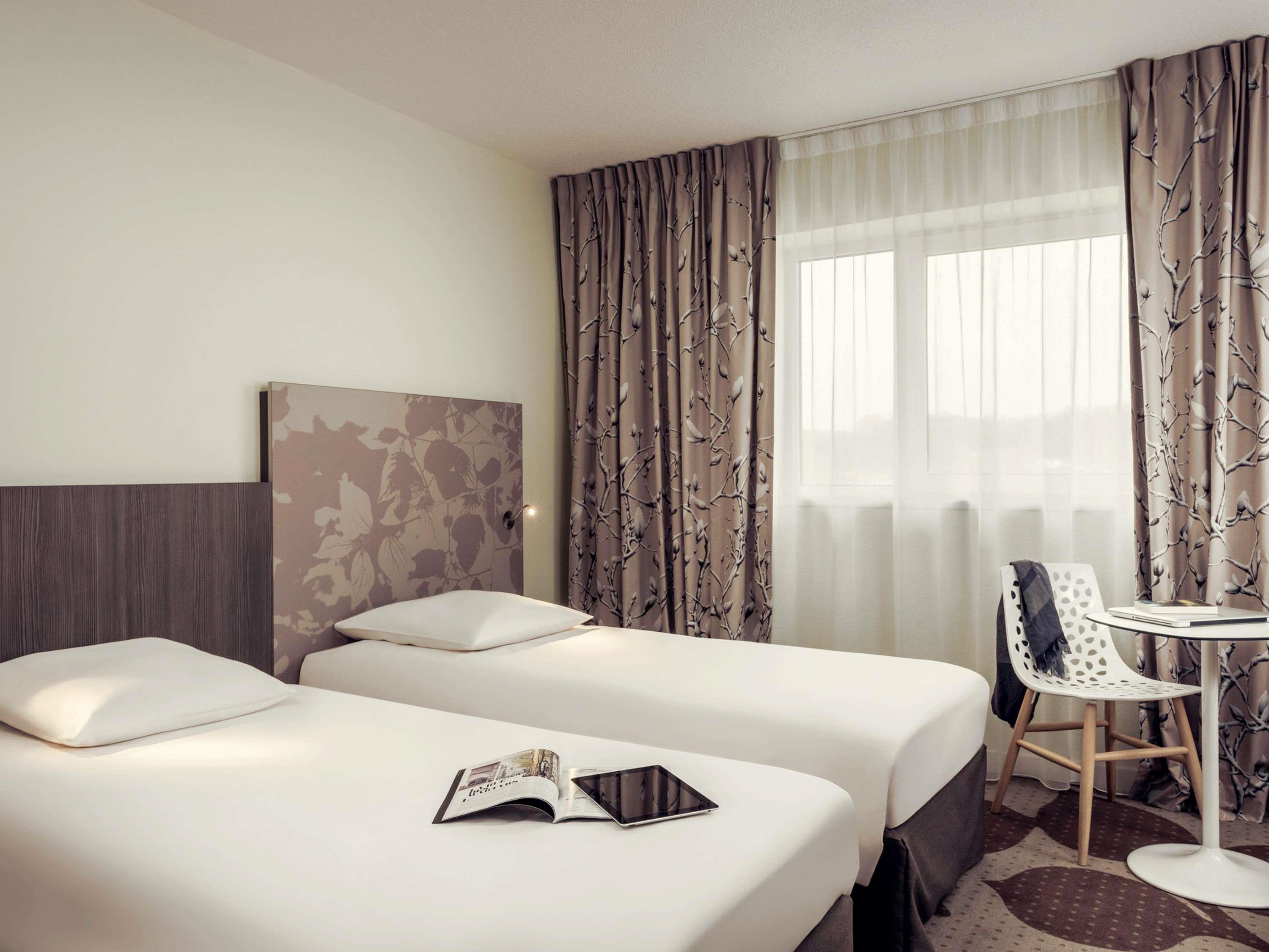 Mercure Compiegne Sud Room Type - Standard Room with twin beds