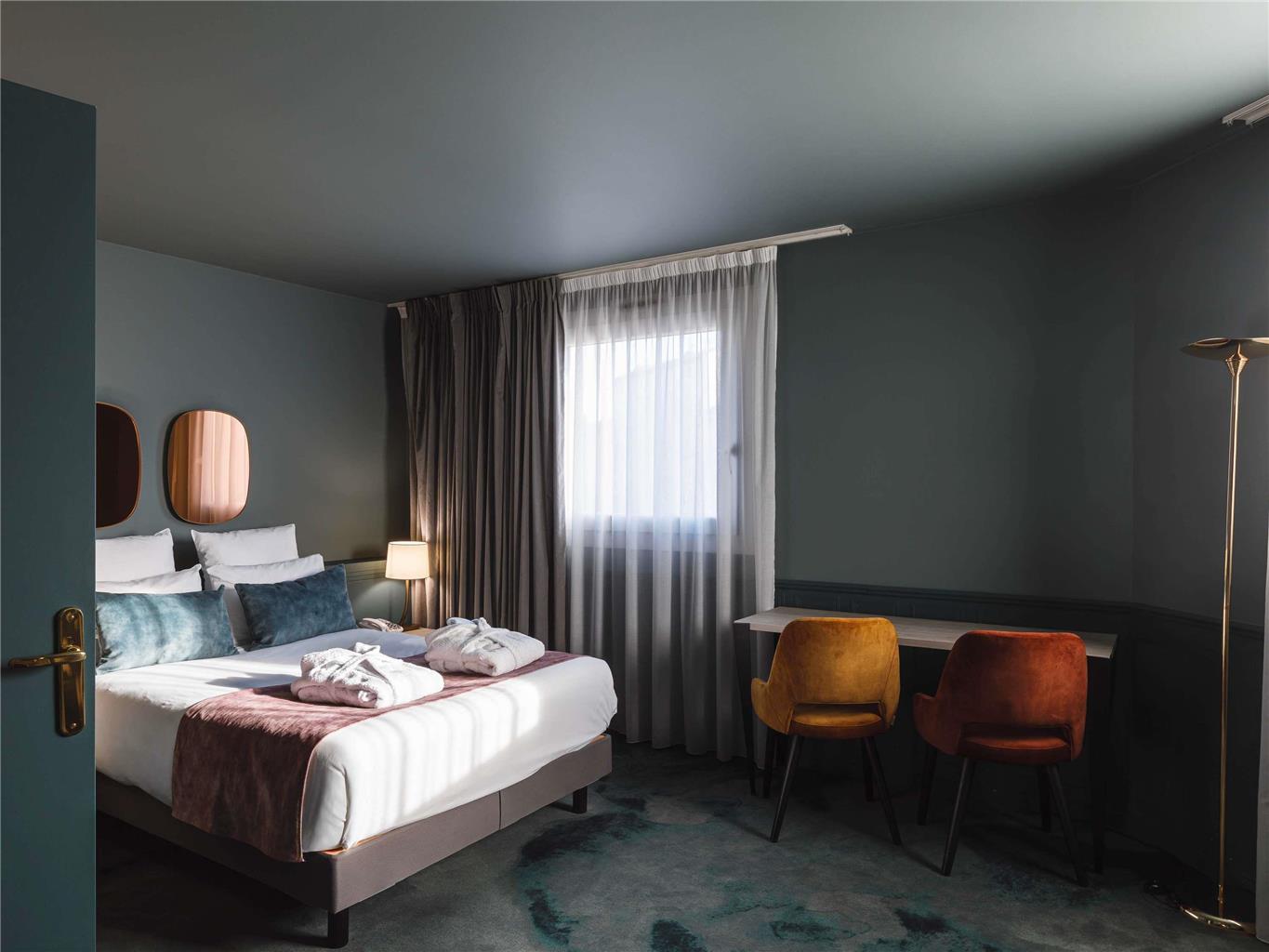 Mercure Charpennes Hotel