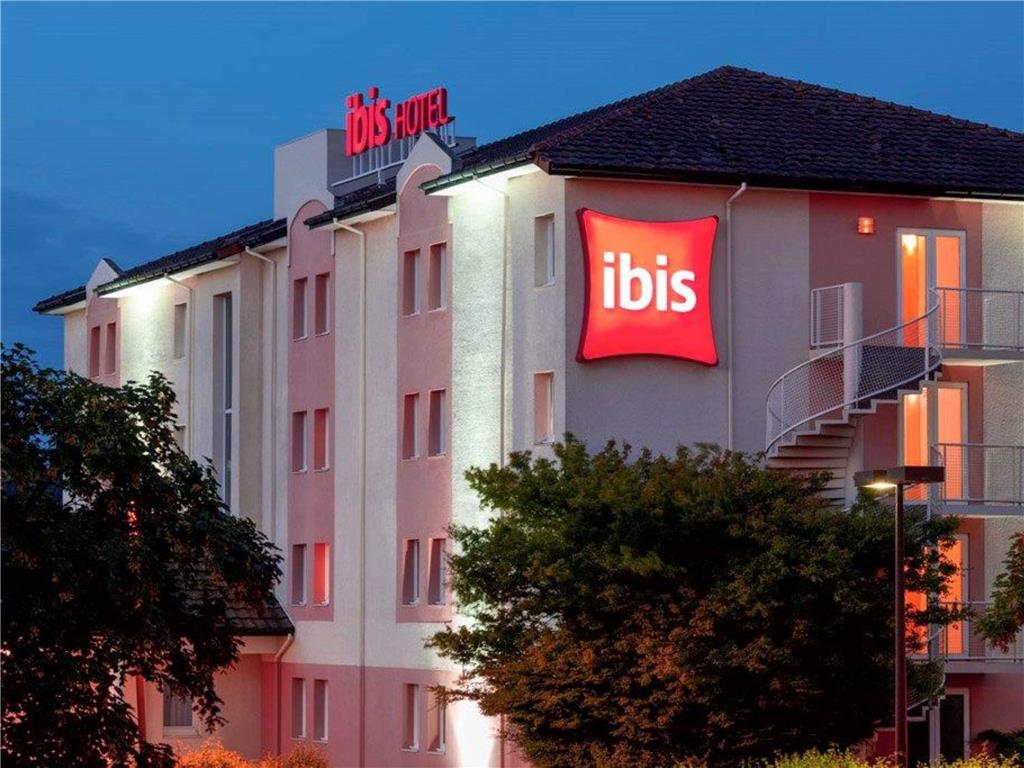 Ibis Hotel Pau-Lescar