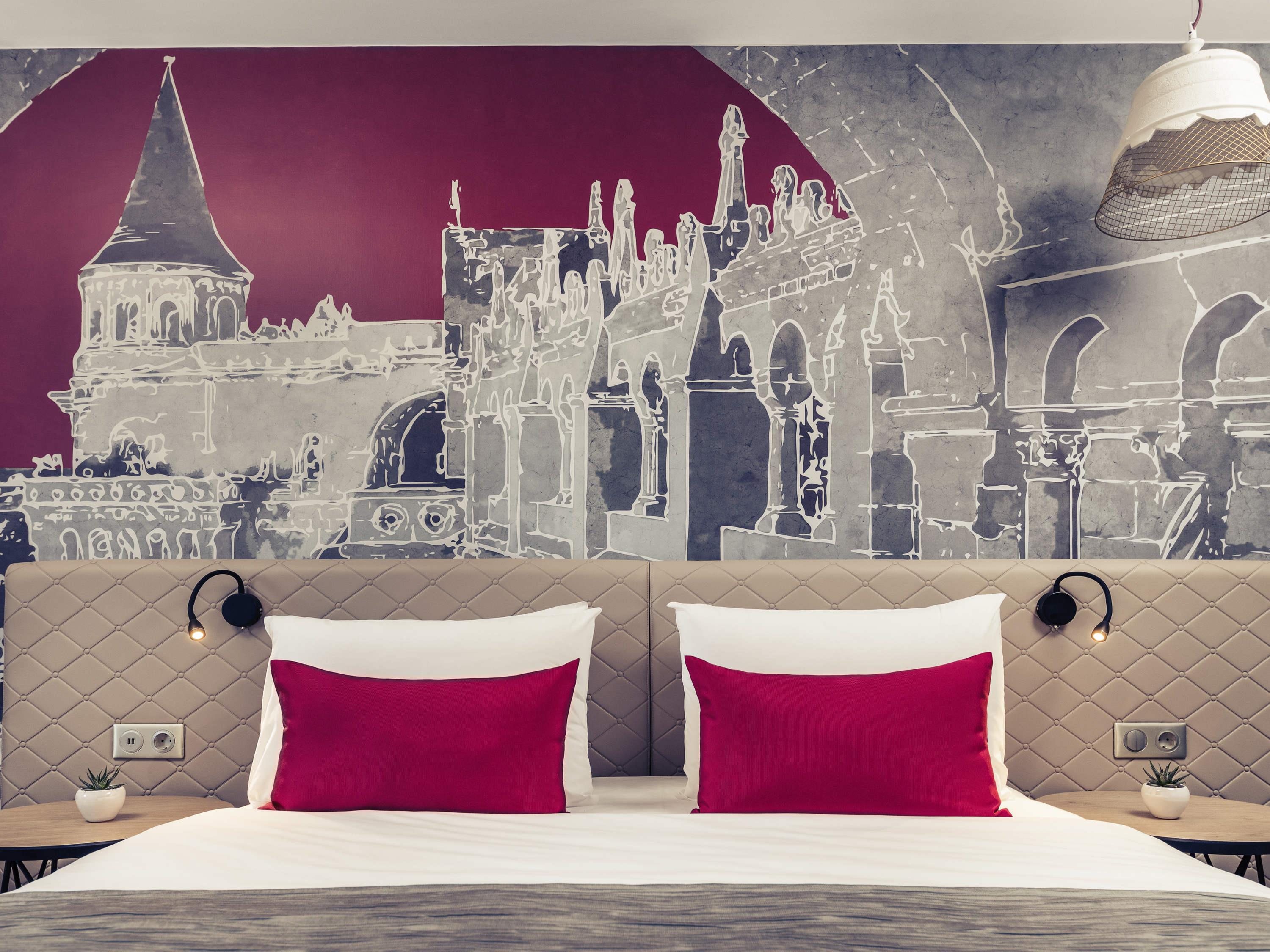 Mercure Budapest Castle Hill Room Type - Superior Suite with a living room and a bedroom with 1 double bed Mercure Budapest Castle Hill Room Type - Superior Suite with a living room and a bedroom with 1 double bed