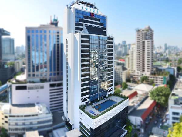 On-Site,Outdoor/Exterior,Exterior View of Building
