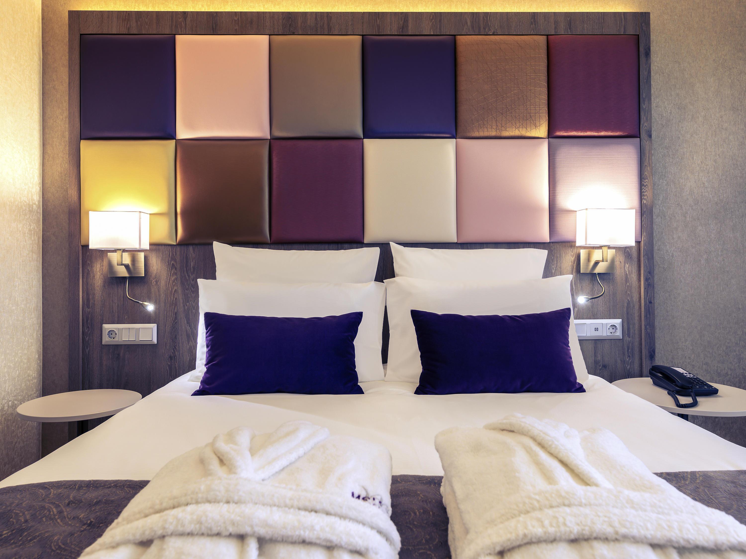 Mercure Budapest Korona Hotel Room Type - Privilege room with 1 double bed, feel the touch of the royal history with local spirit Mercure Budapest Korona Hotel Room Type - Privilege room with 1 double bed, feel the touch of the royal history with local spirit