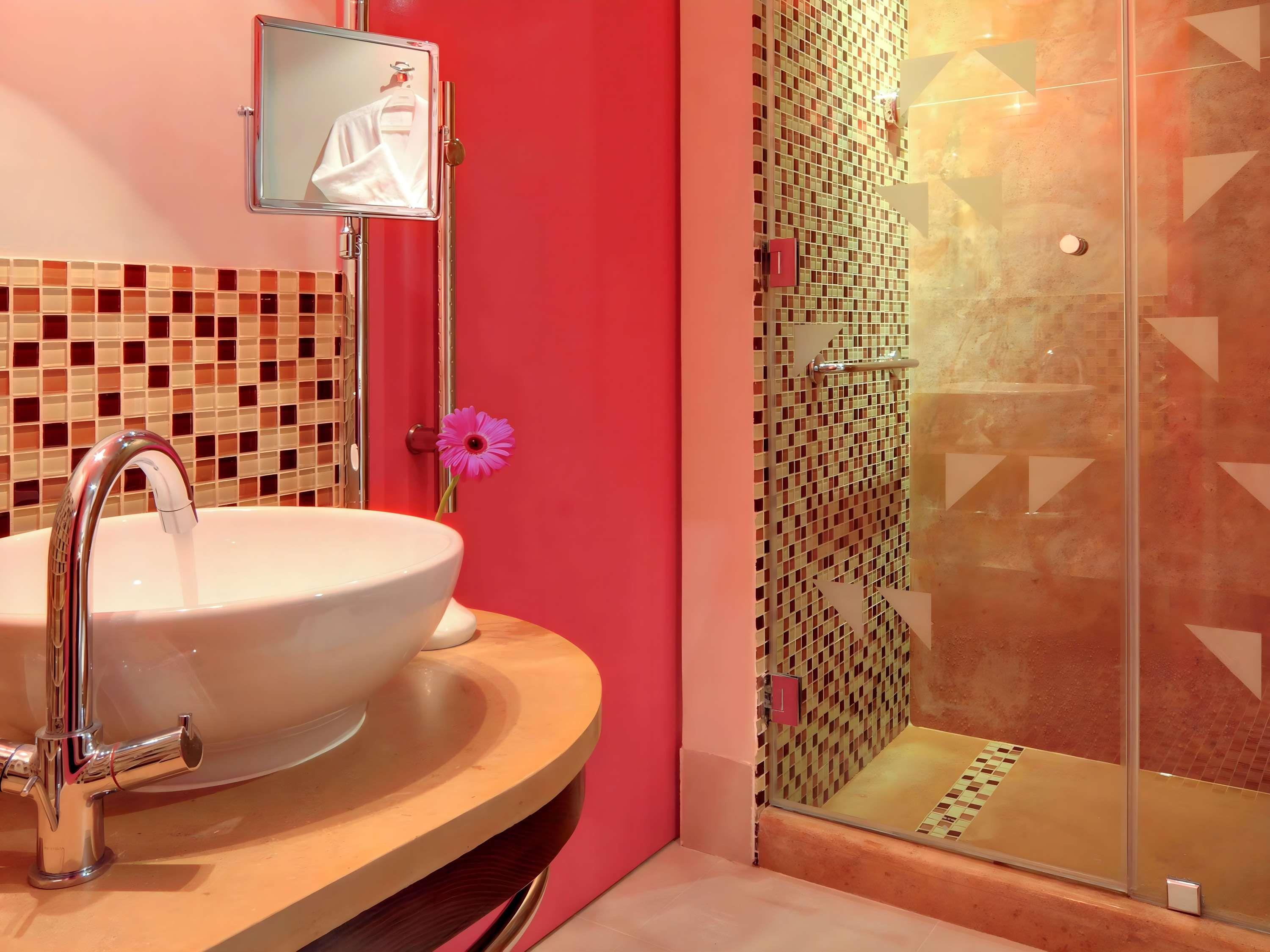 Mercure Hurghada Hotel Room Type - Superior Room with 2 single beds, Pool view