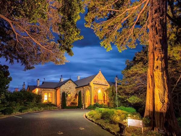 MOUNT LOFTY HOUSE