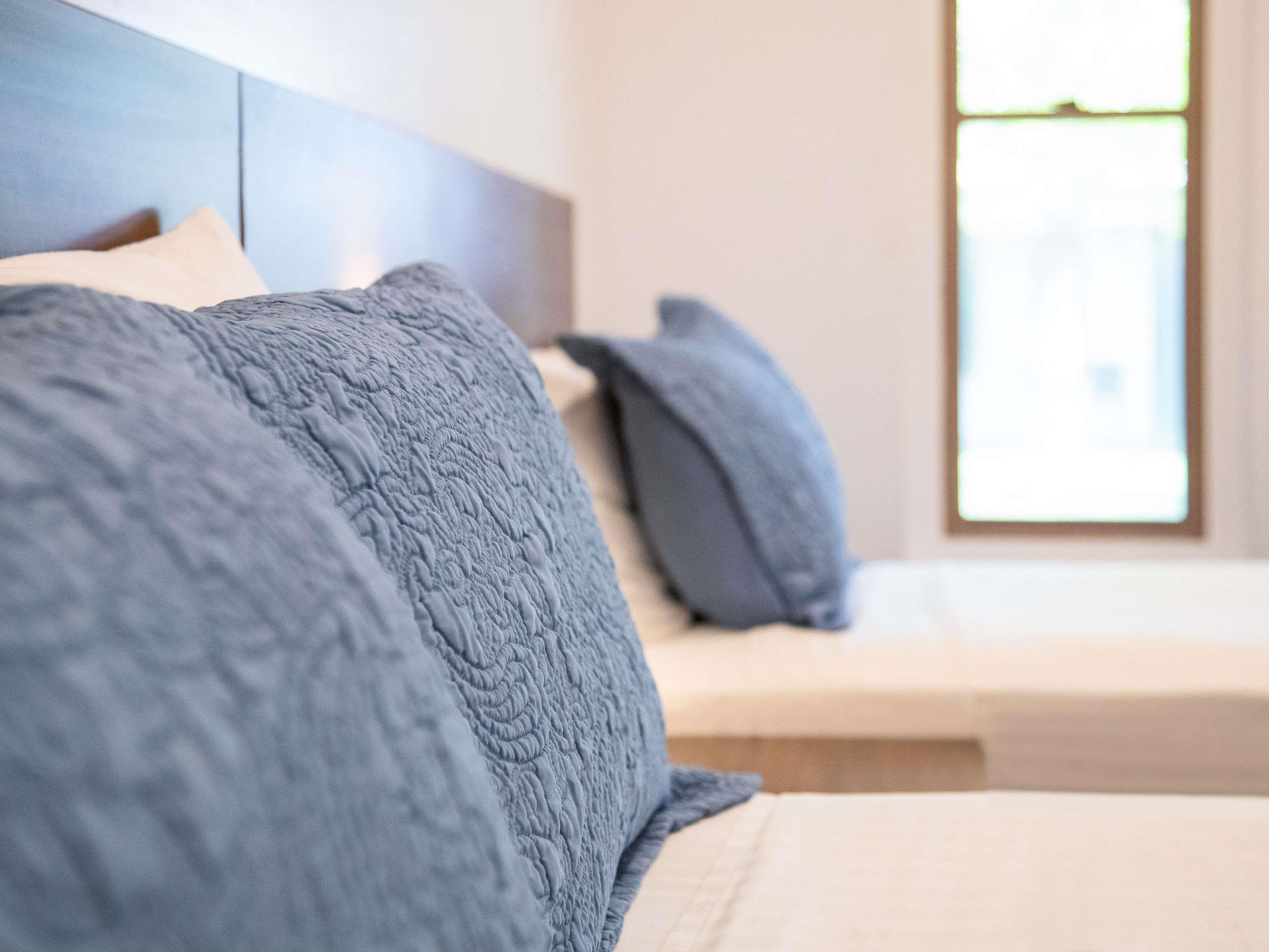 ibis Styles Karratha Room Type - Standard Room 1 Queen and 1 Single Bed