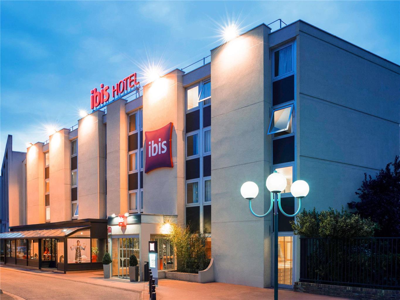 Ibis Paris Hotel