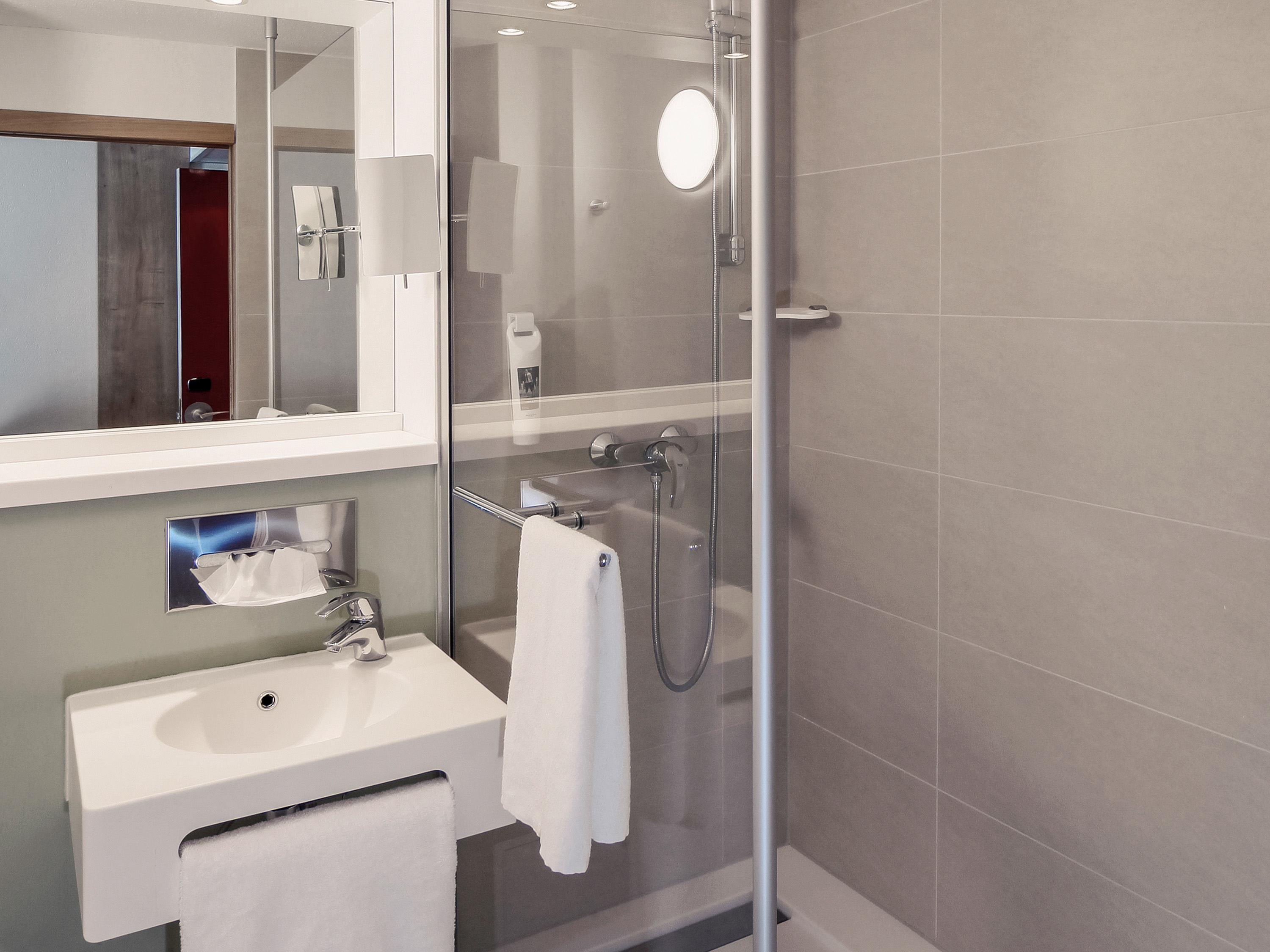 Mercure Forbach Room Type - Standard Room with 2 single beds