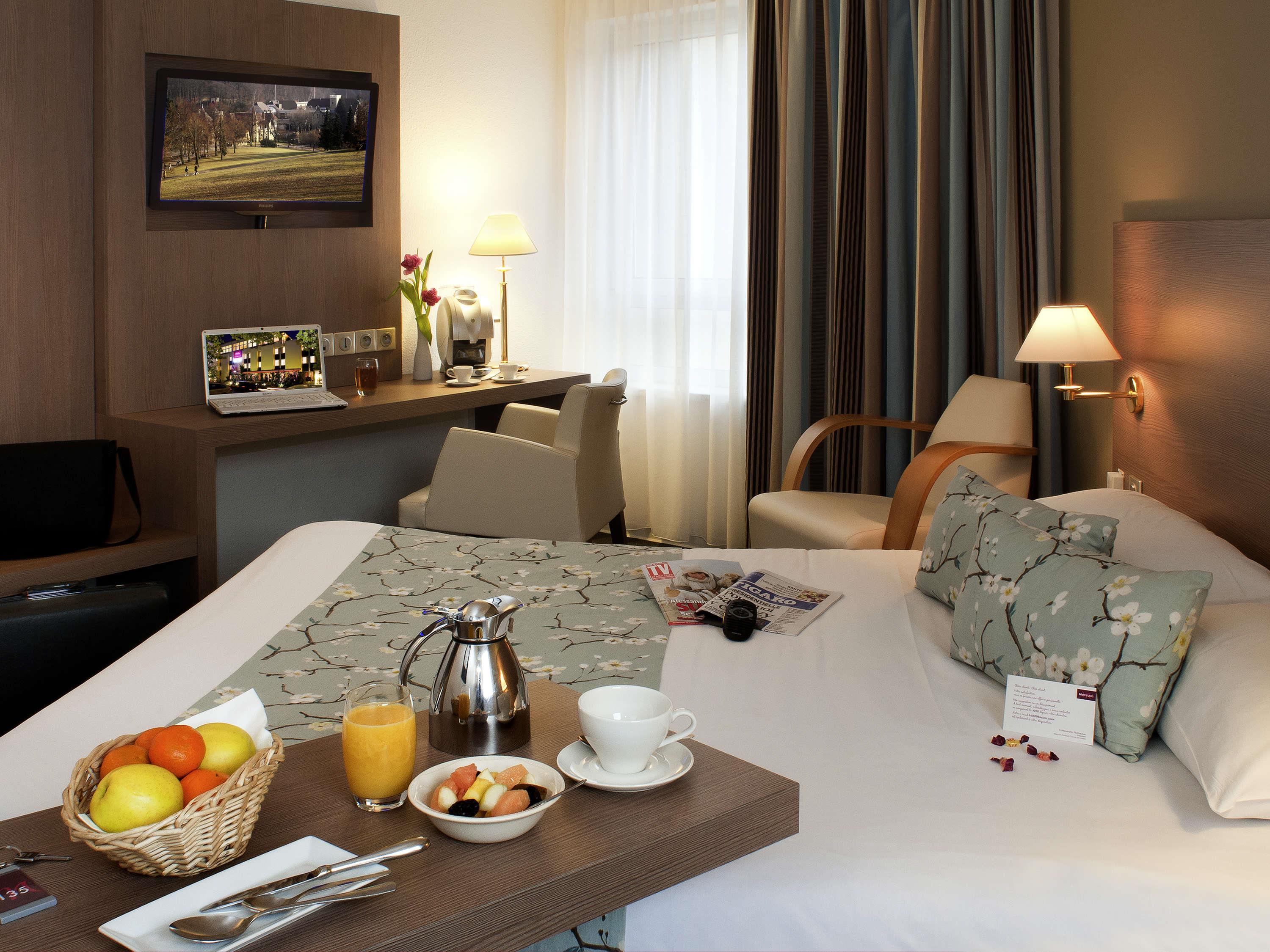 Mercure Forbach Room Type - Superior Room with 2 zip-beds and 1 single bed