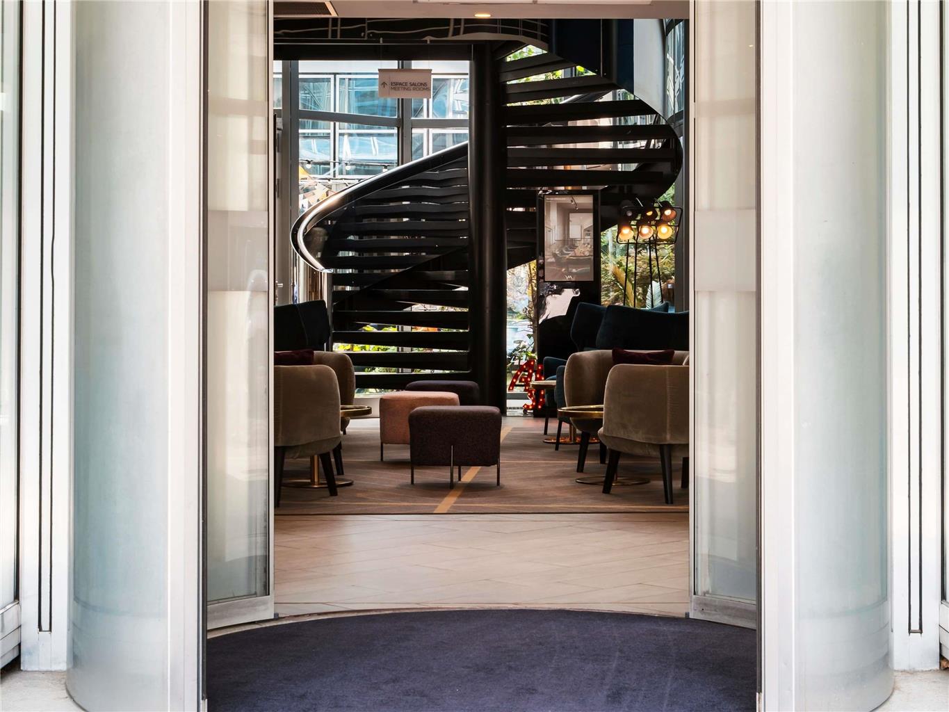 Mercure Paris La Defense Grande Arche