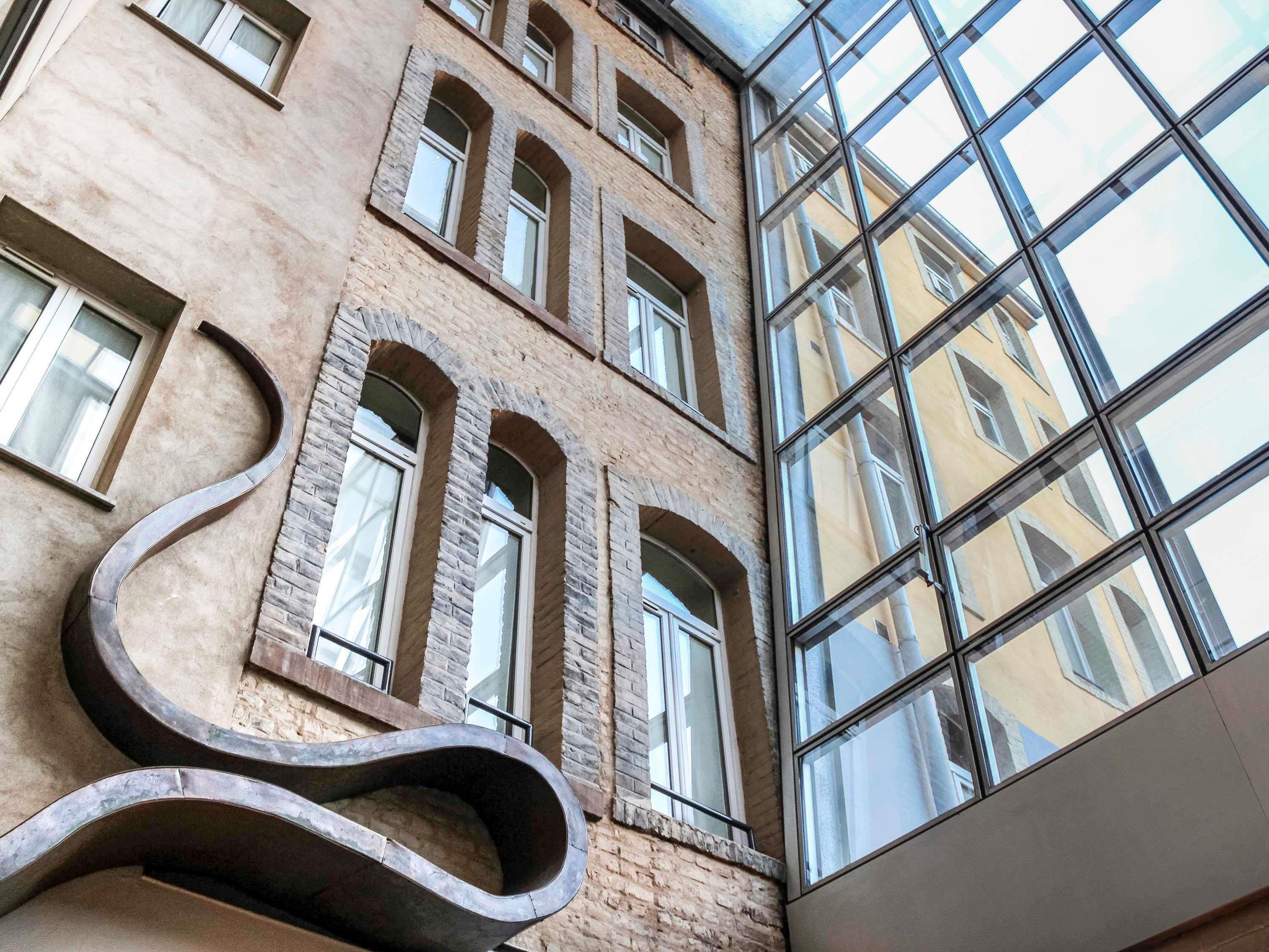 TRIBE Strasbourg Centre Gare - Tap to explore photos