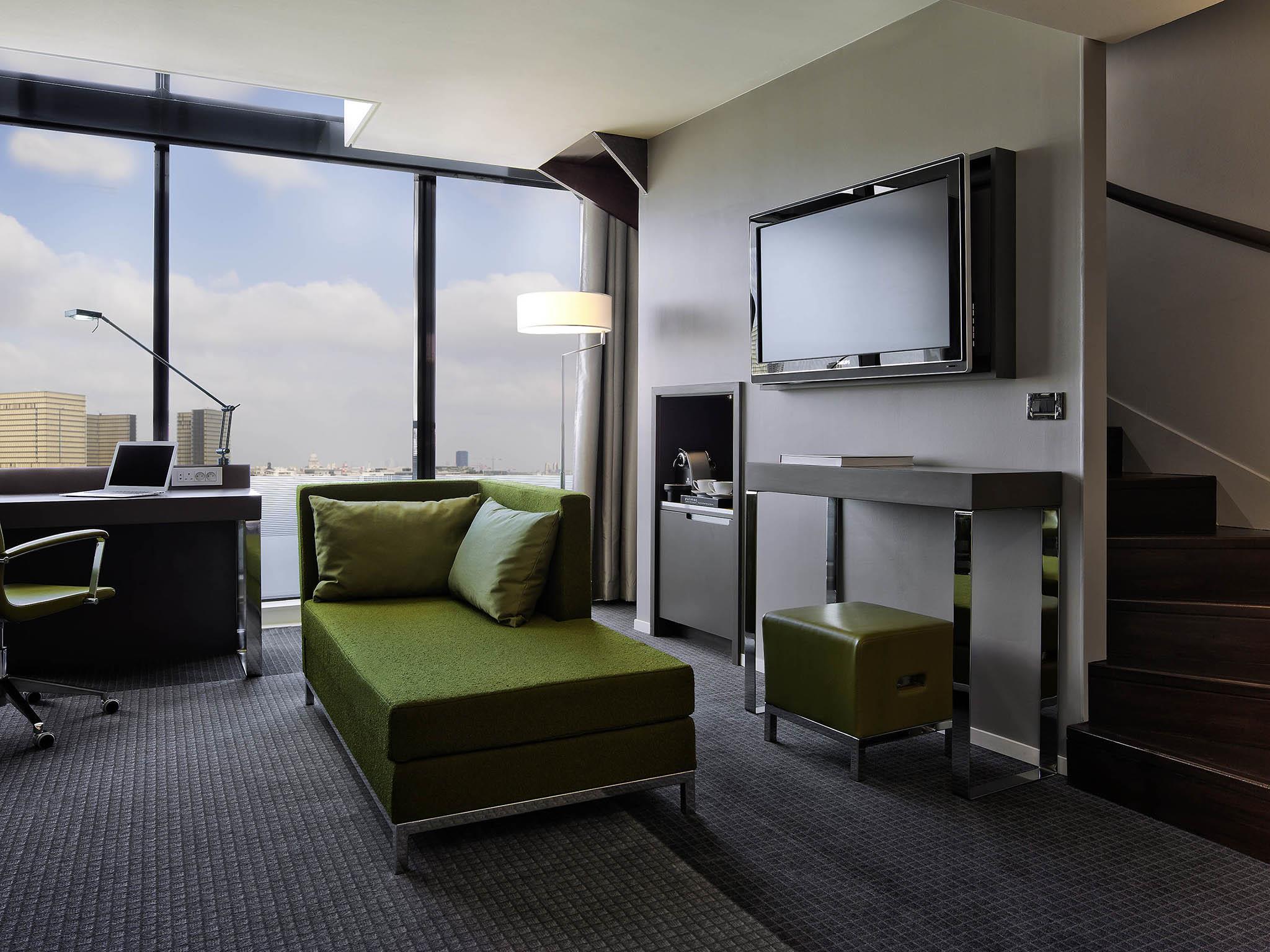 Pullman Paris Centre-Bercy Room Type - DUPLEX SUITE, 1 King-Size Bed and 1 Sofa Bed, High Floor, View of Paris