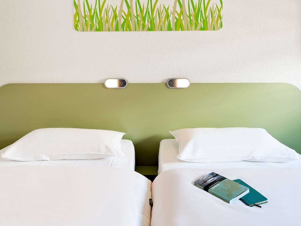 ibis budget N Room Type - Twin room with twin beds