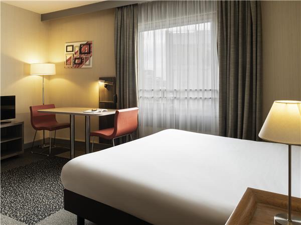 Superior large 1-bedroom apartment for 4 people