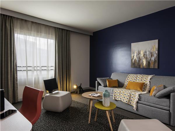 Superior large 1-bedroom apartment for 4 people