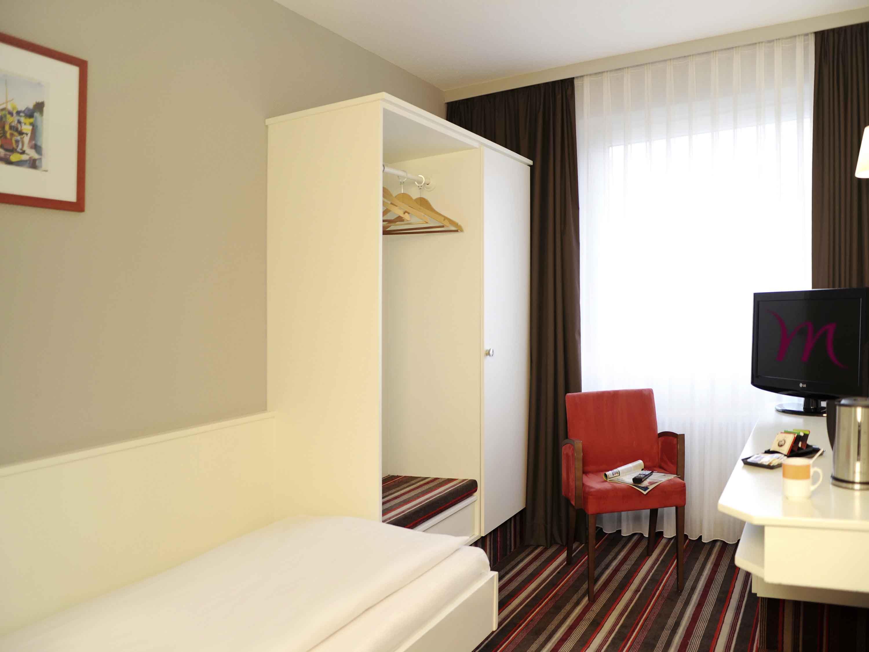 MERCURE BAD HO. FRIEDRICHSD - Tap to explore photos