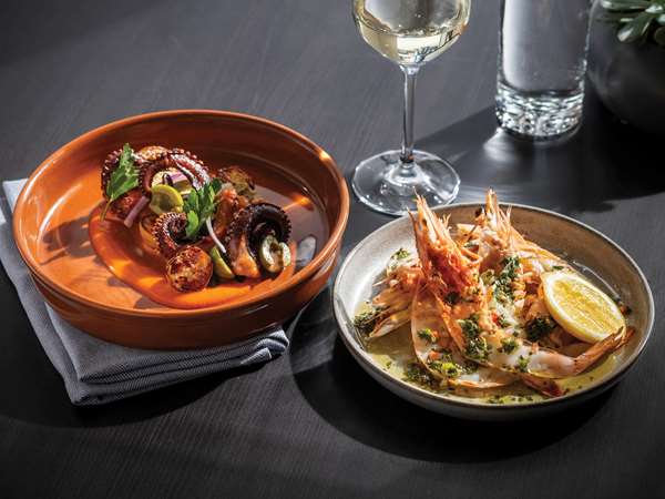 Restaurant - Sofitel Chicago Magnificent Mile Hotel