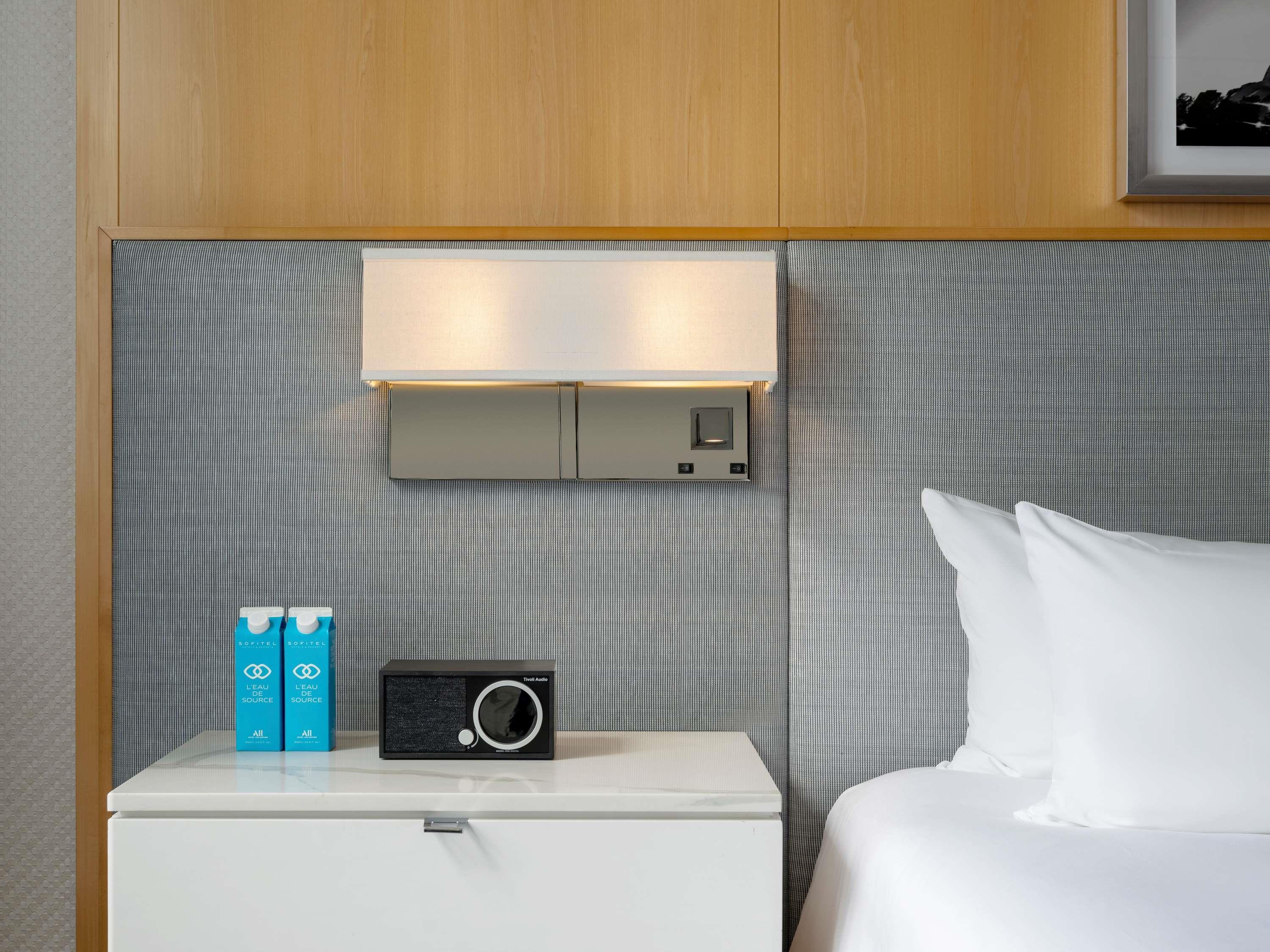 Sofitel Chicago Magnificent Mile Room Type - SUPERIOR 1 KING