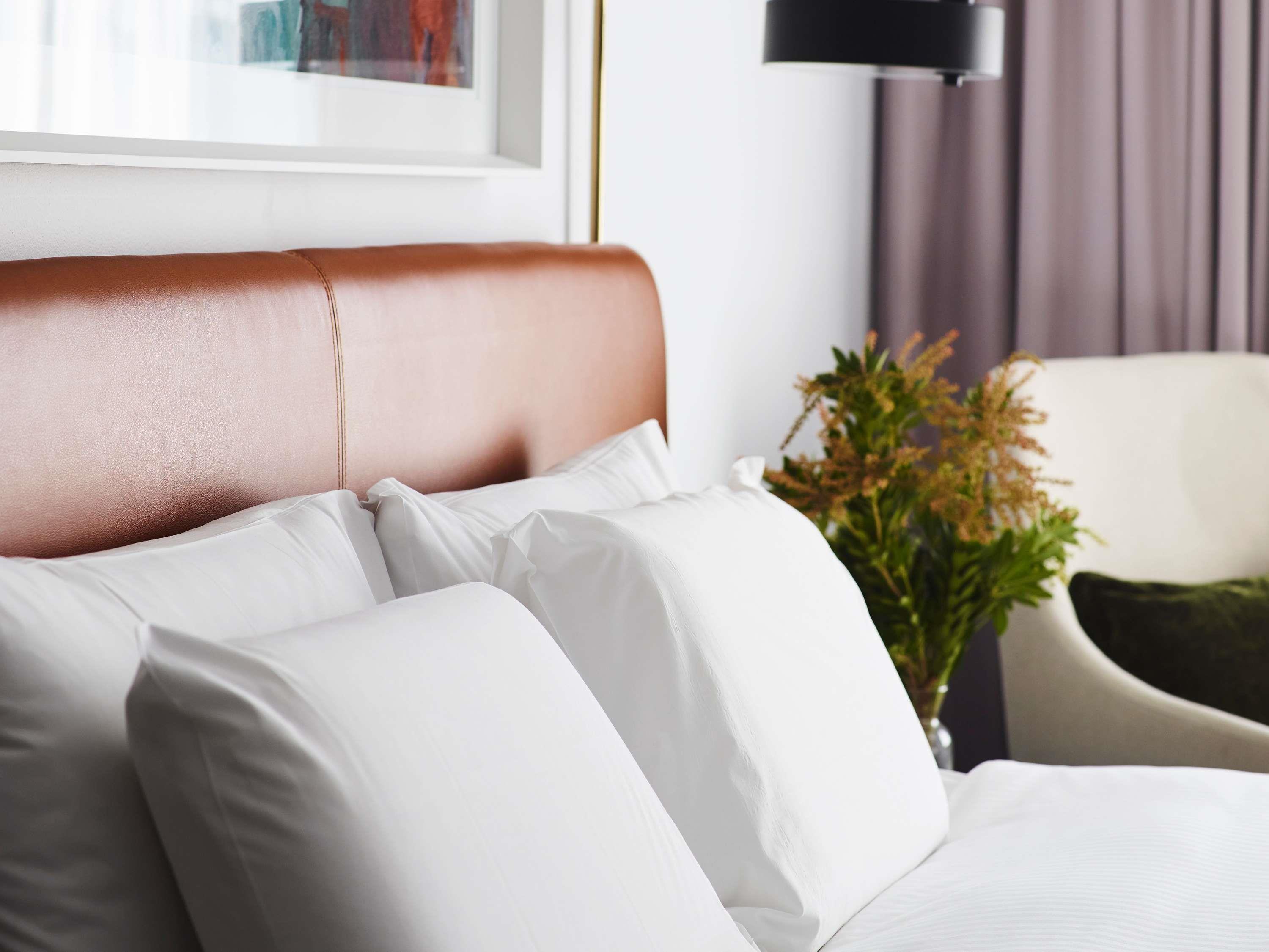 Novotel Sydney Darling Square Room Type - SUPERIOR ROOM, 1 King Size Bed