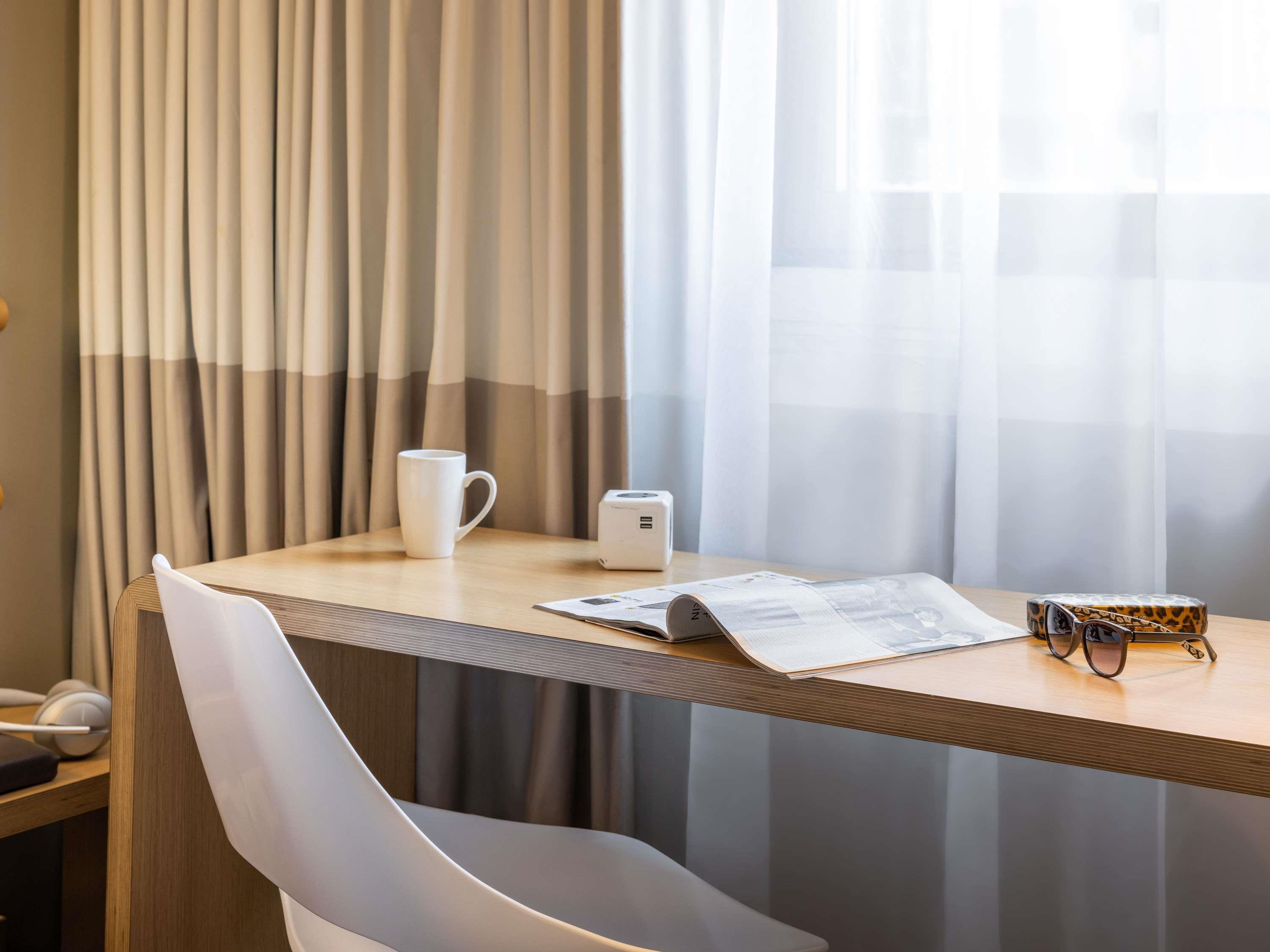 ibis Manchester Centre Princess Street Room Type - Accessible Room with 2 single beds