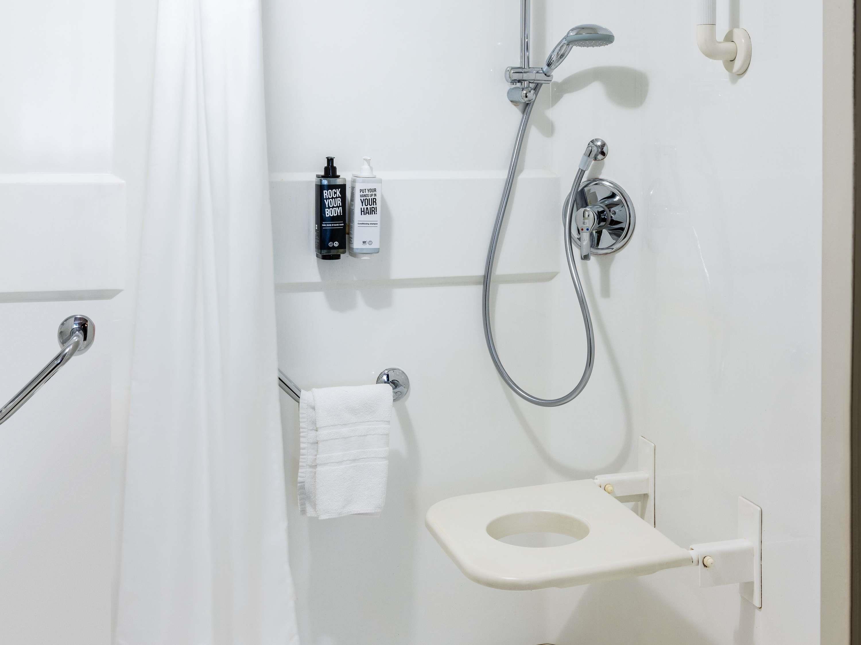 ibis Manchester Centre Princess Street Room Type - Accessible Room with 1 double bed and convertible single sofa bed
