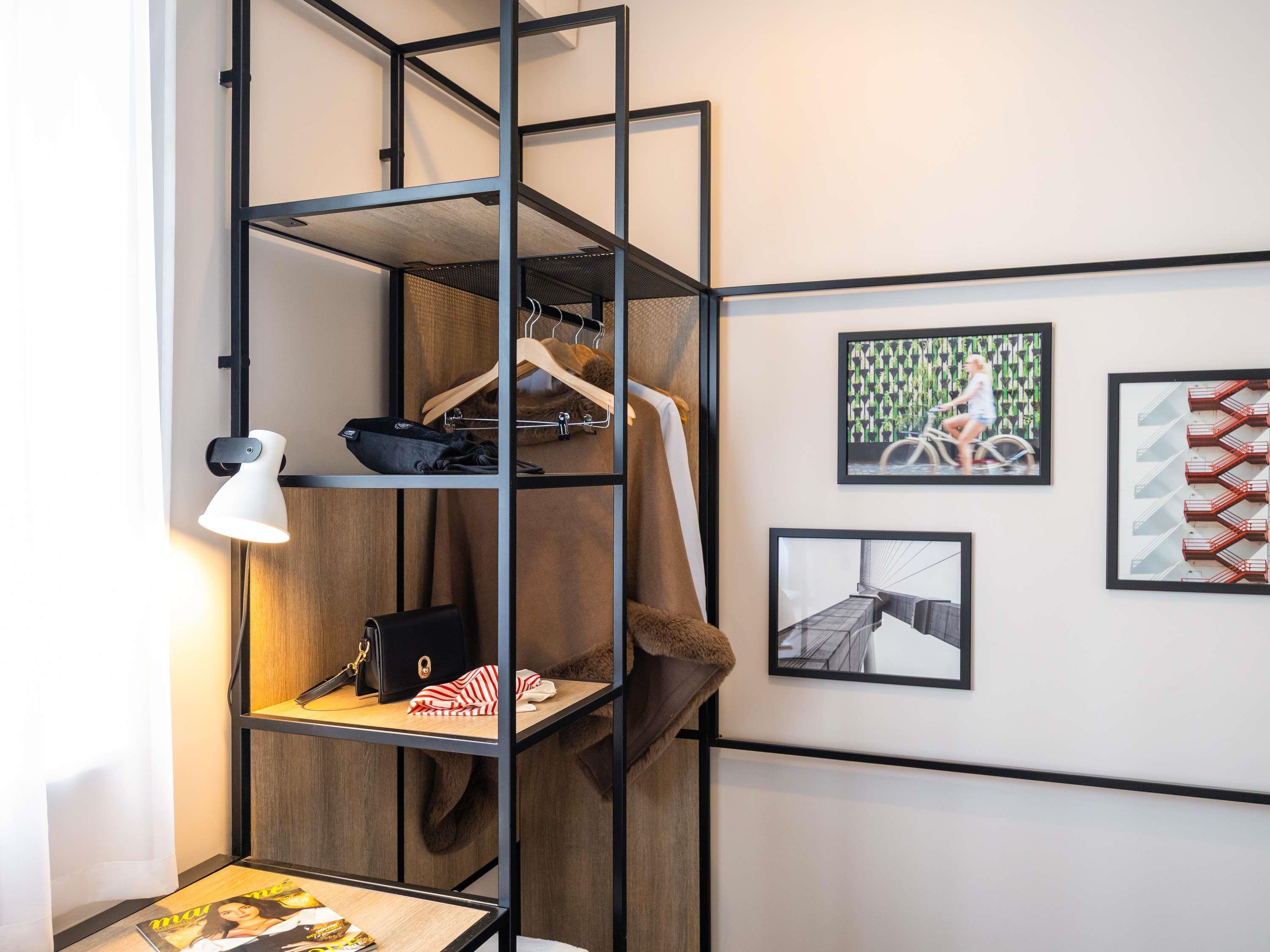 ibis Namur Centre Room Type - Standard Room with 2 single bed