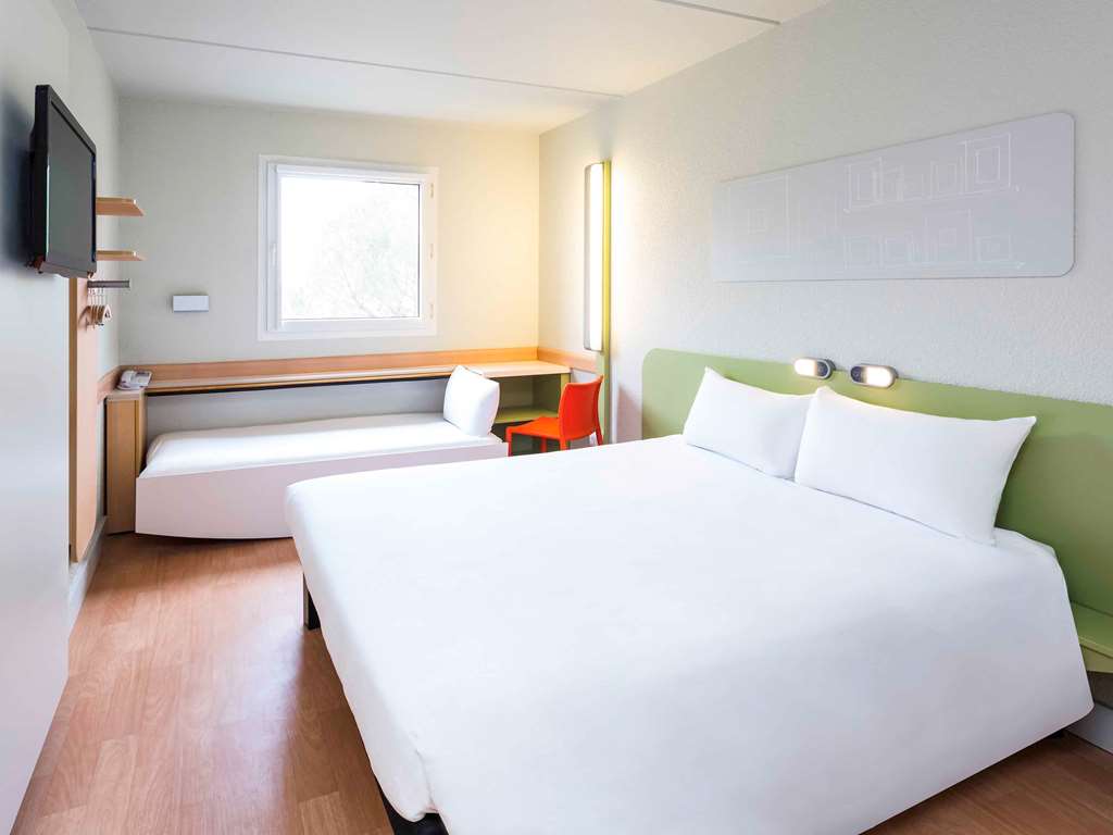 Ibis Budget Madrid Alcorcón Móstoles - Tap to explore photos