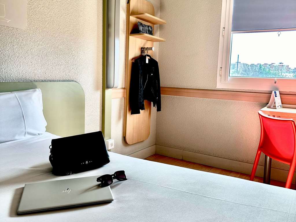 Ibis Budget Madrid Alcorcón Móstoles - Tap to explore photos