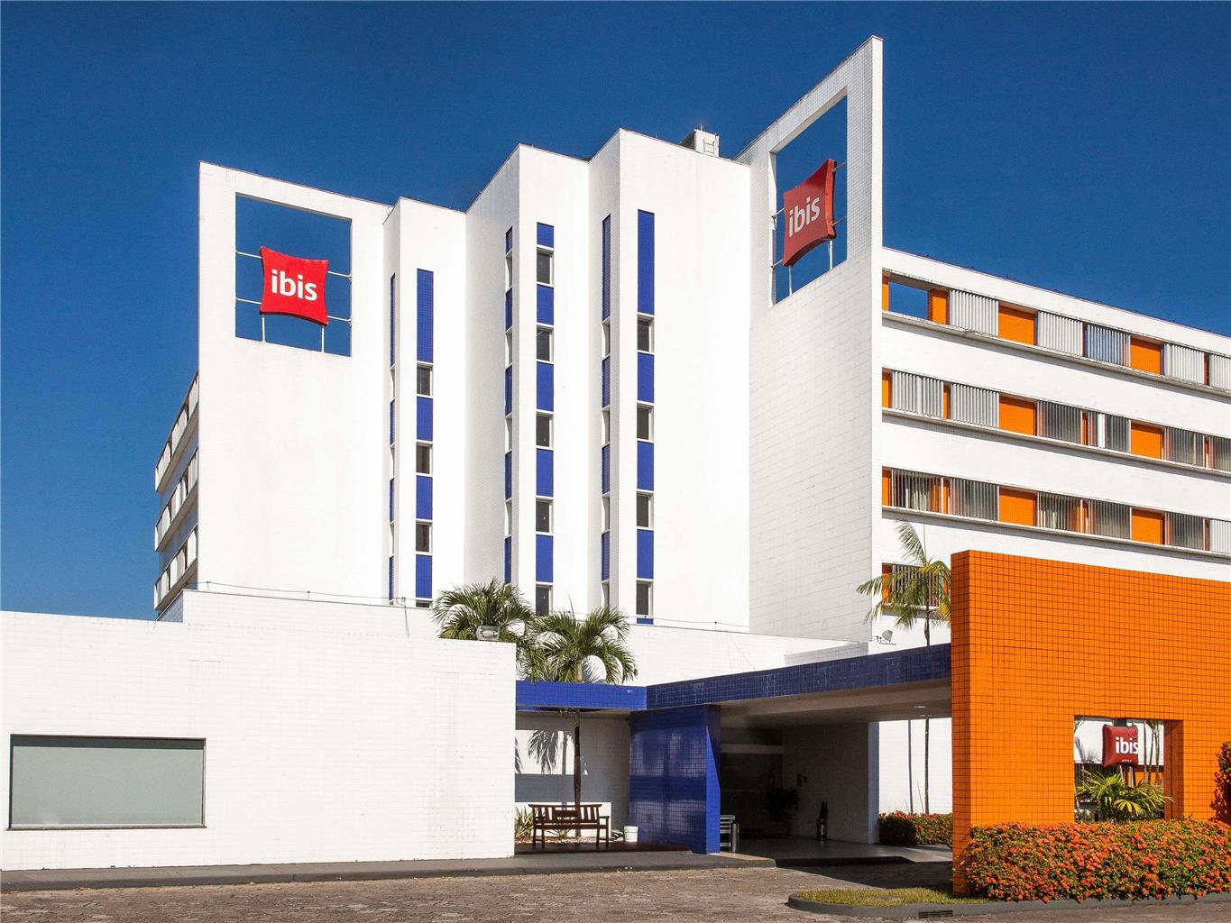 Ibis Manaus