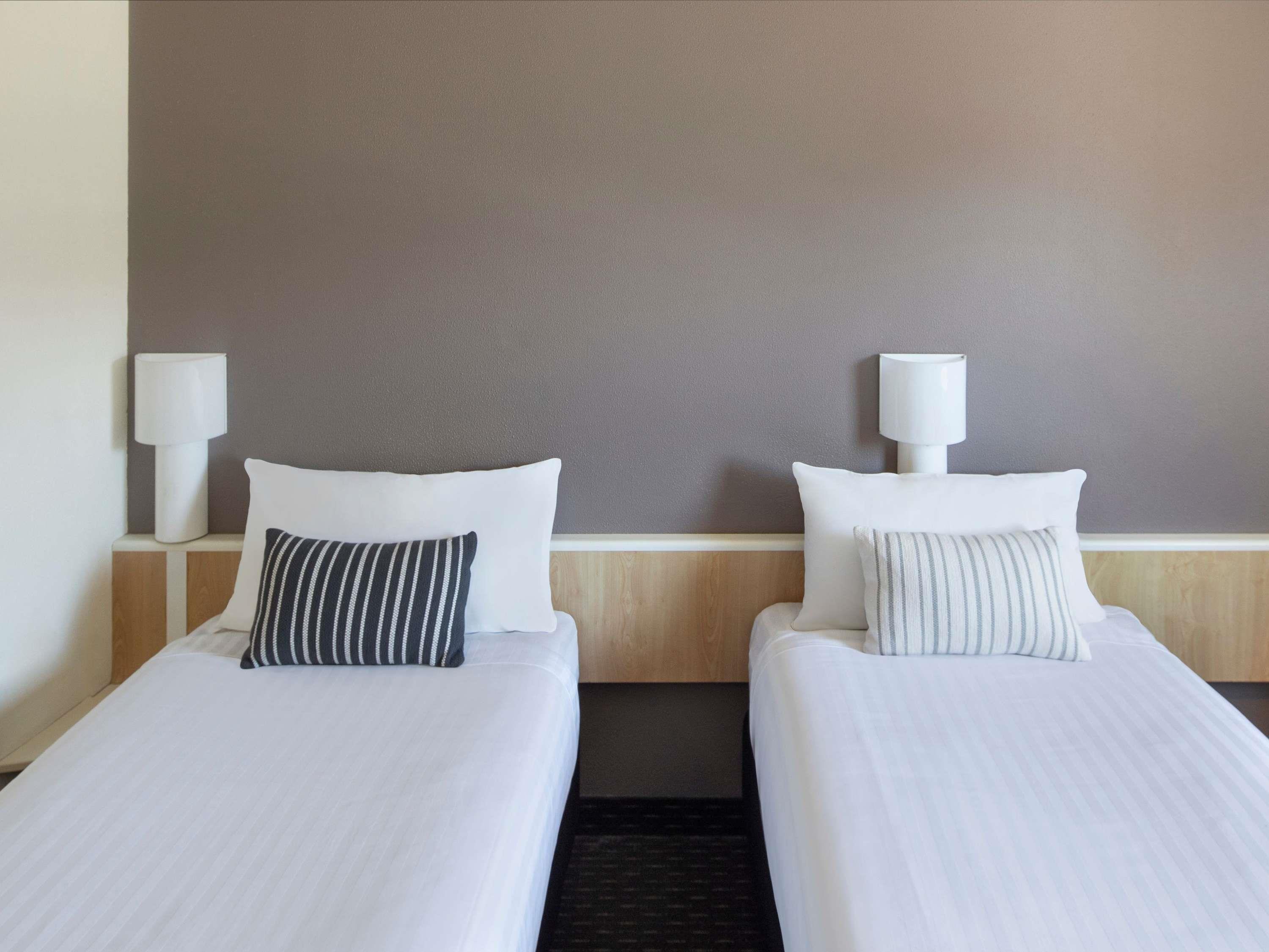 ibis Newcastle Room Type - Standard Room 2 Single Beds