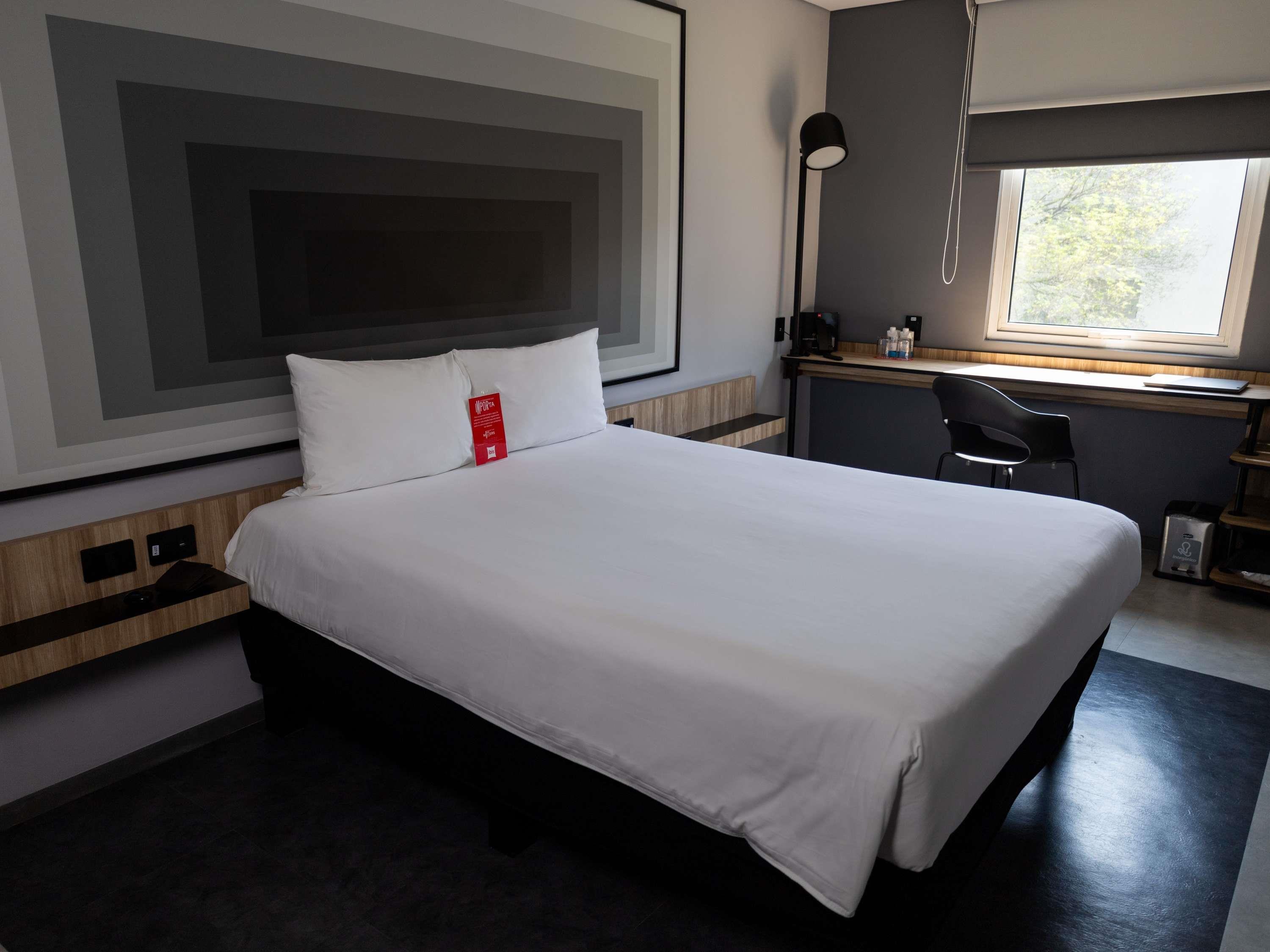 ibis Monterrey Aeropuerto Room Type - Superior with 1 double size bed