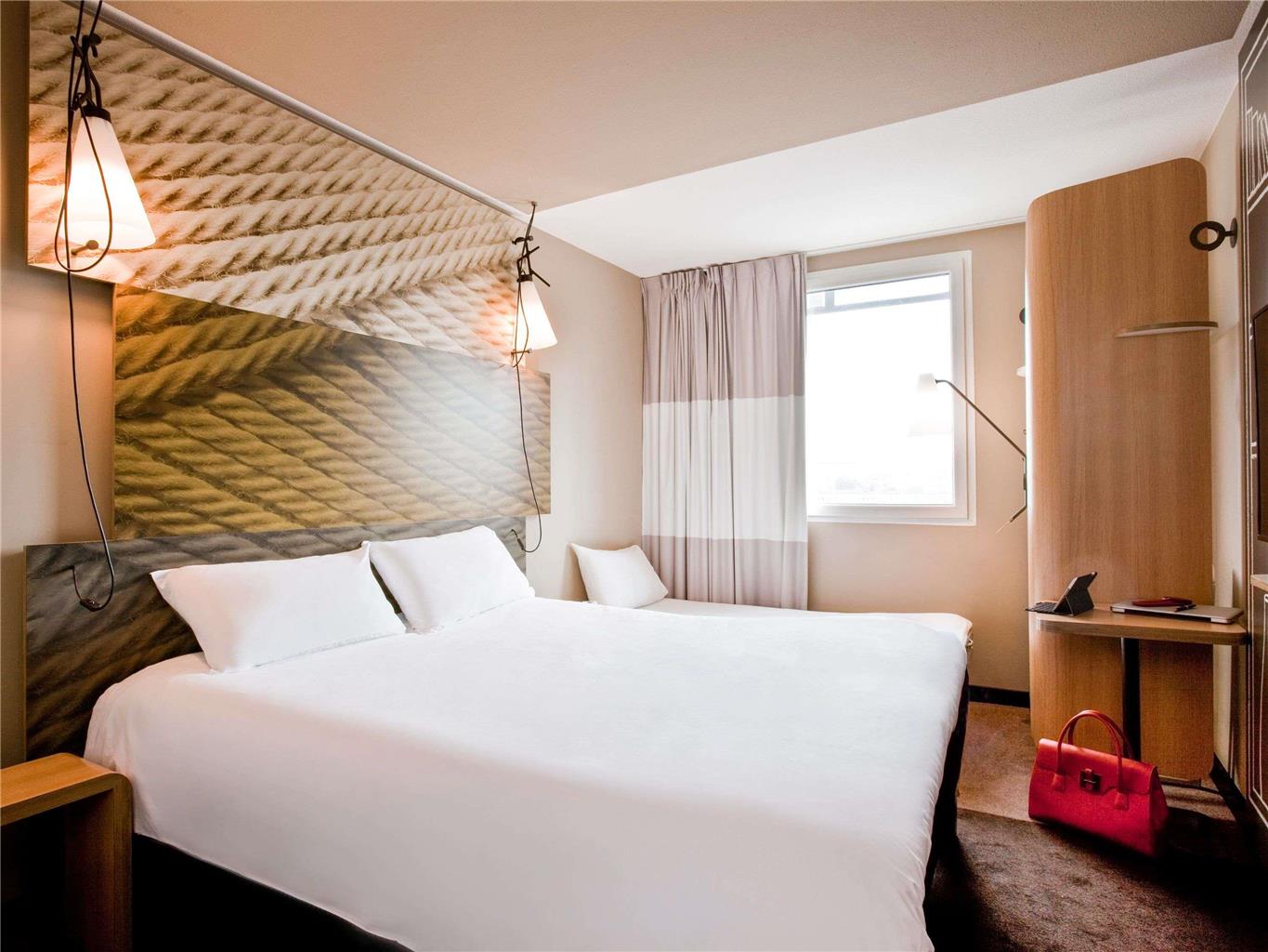 Ibis Paris Porte Clichy Centre
