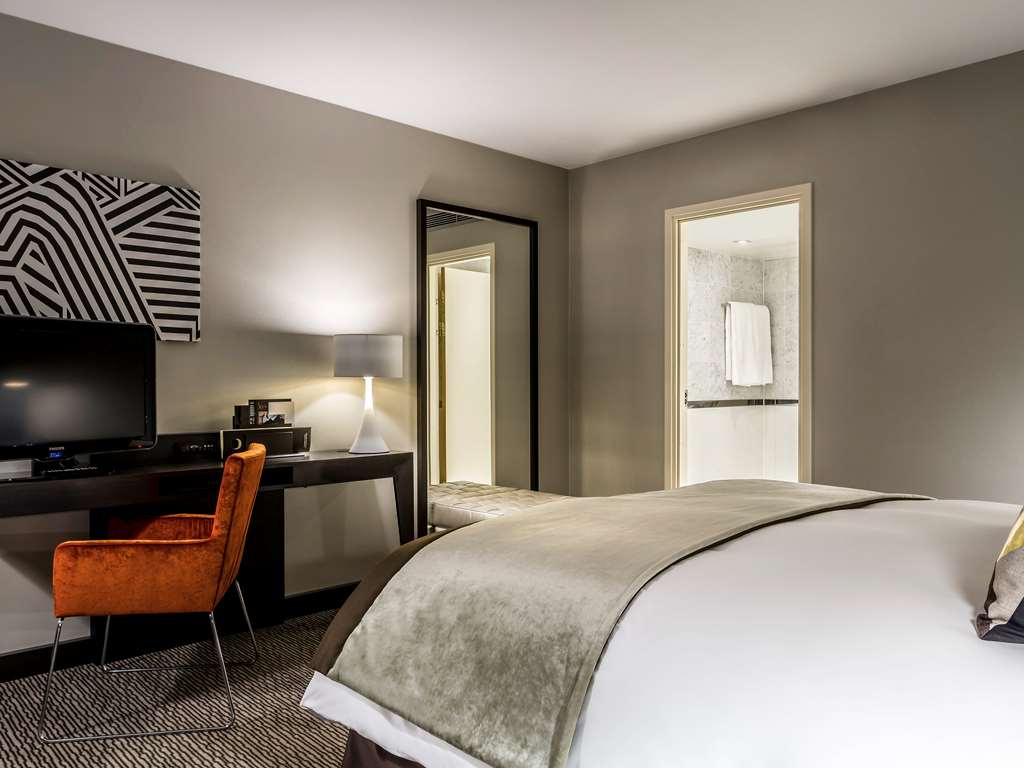 Guest photo
