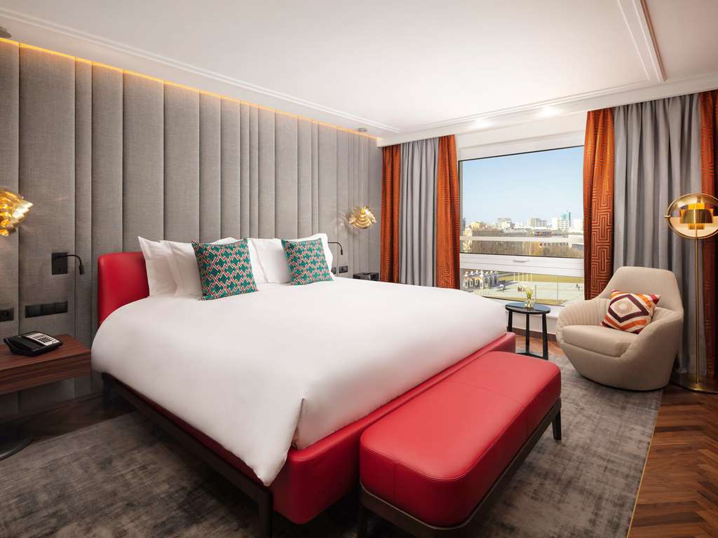 Guest photo