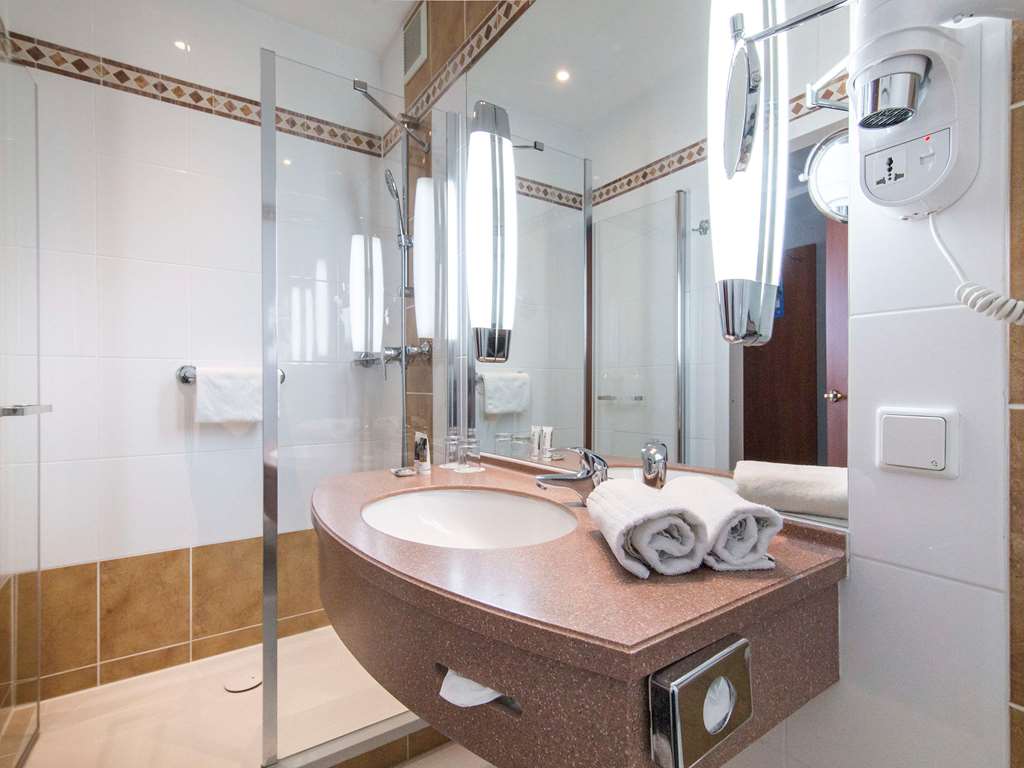 Hotel Mercure Poznan Centrum Room Type - Standard room with twin beds