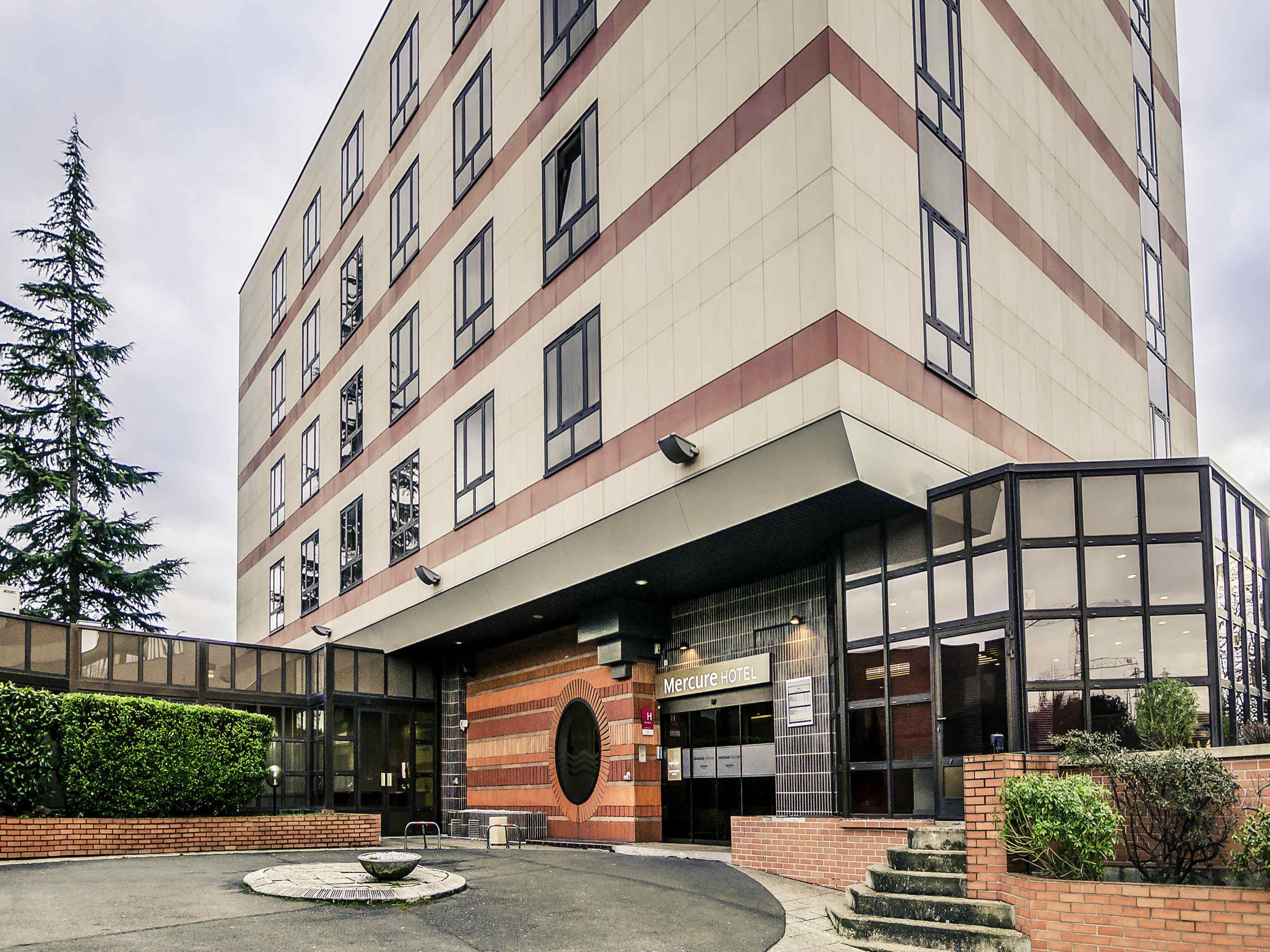 Mercure Cergy Pontoise Centre - Tap to explore photos