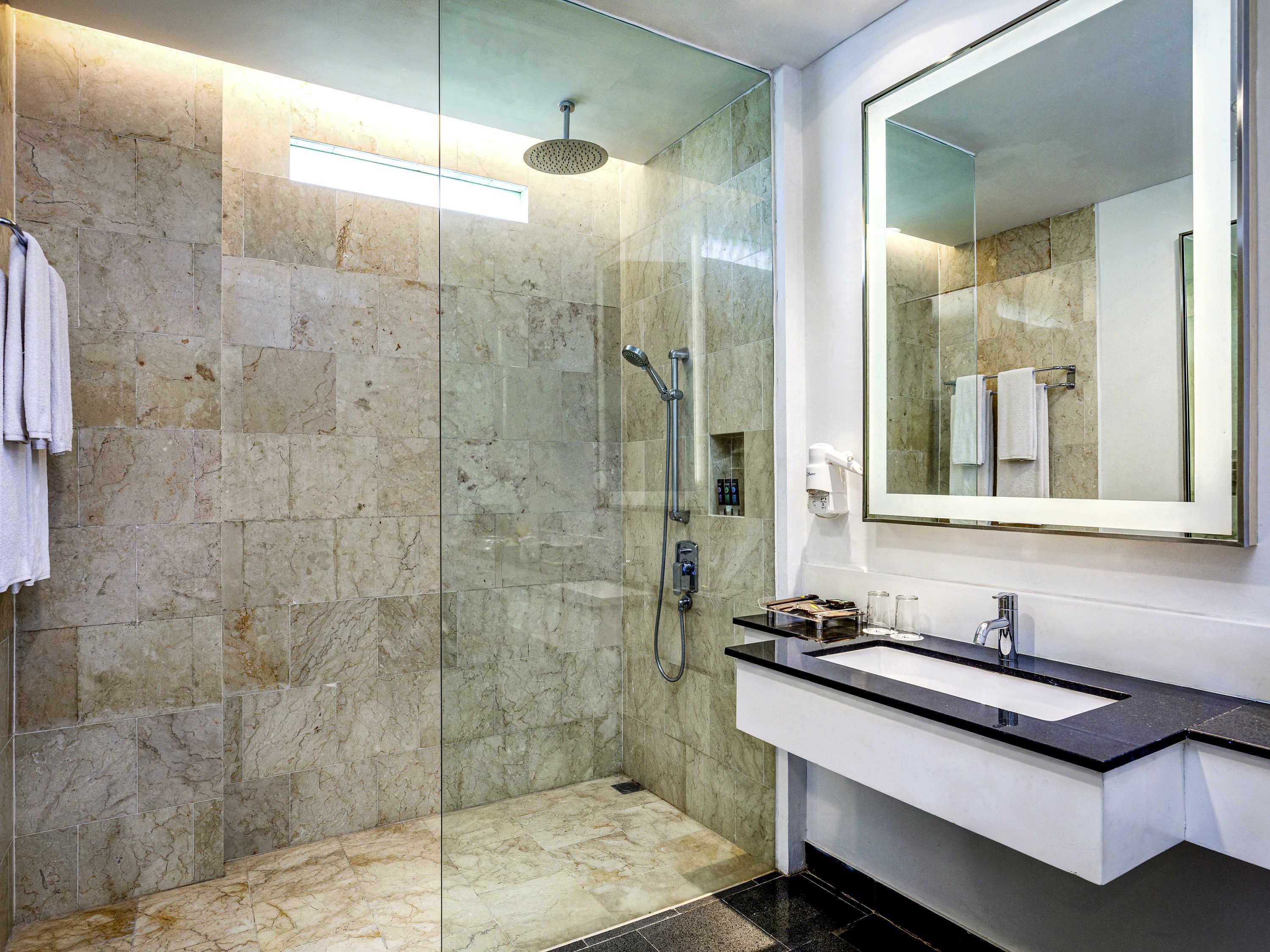 NOVOTEL PALEMBANG Room Type - Deluxe Room with Twin Beds