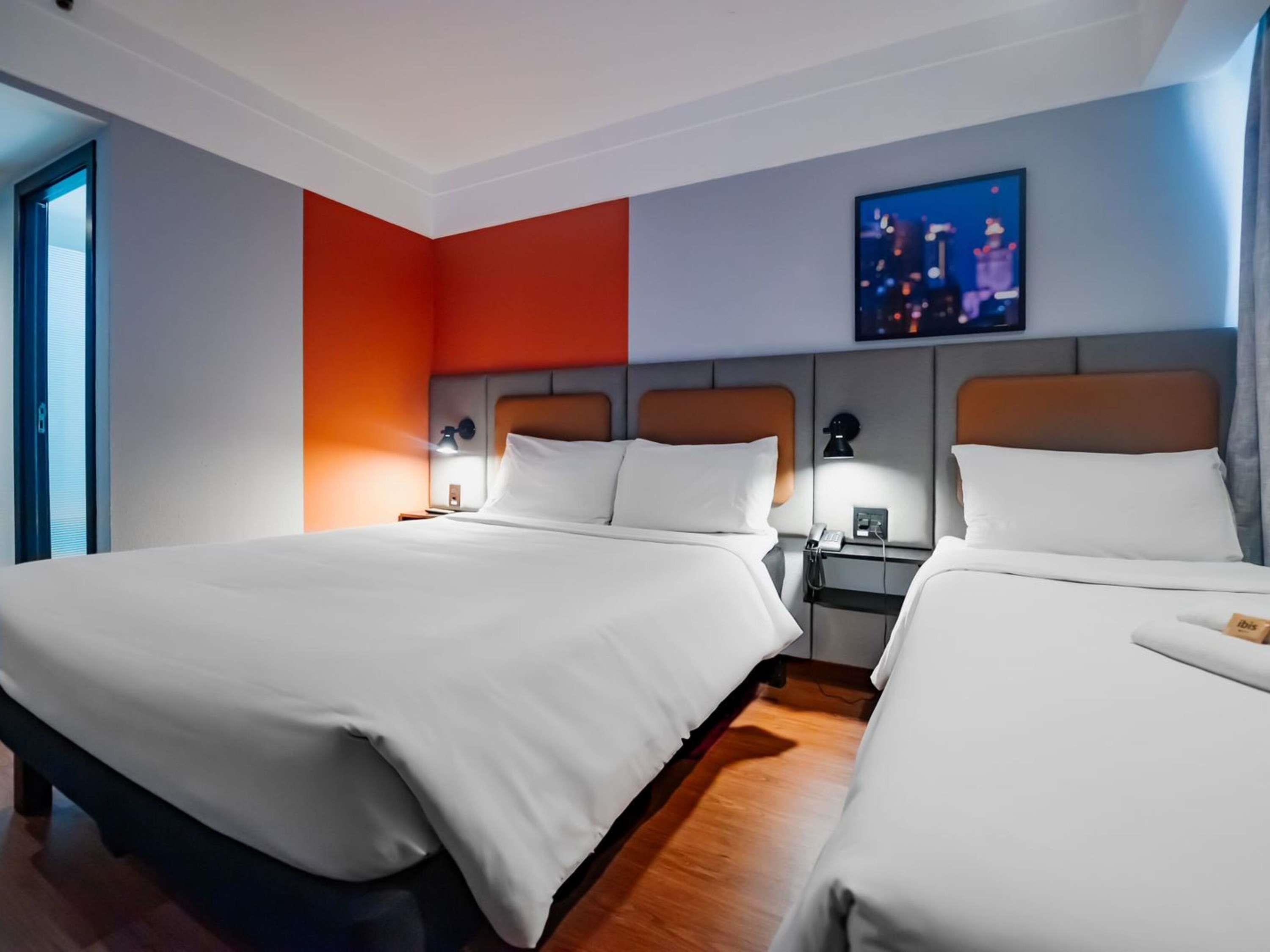 Ibis Guarulhos Room Type - Triple-standard room with double bed and 1 single bed Ibis Guarulhos Room Type - Triple-standard room with double bed and 1 single bed