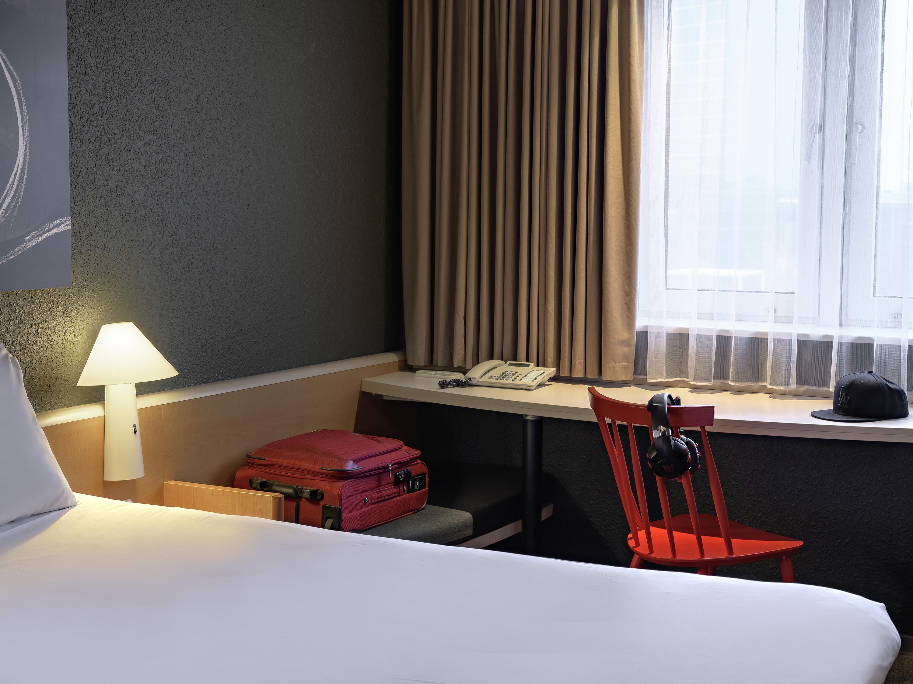 ibis Muenchen Parkstadt Schwabing Room Type - Standard Room with Twin Beds