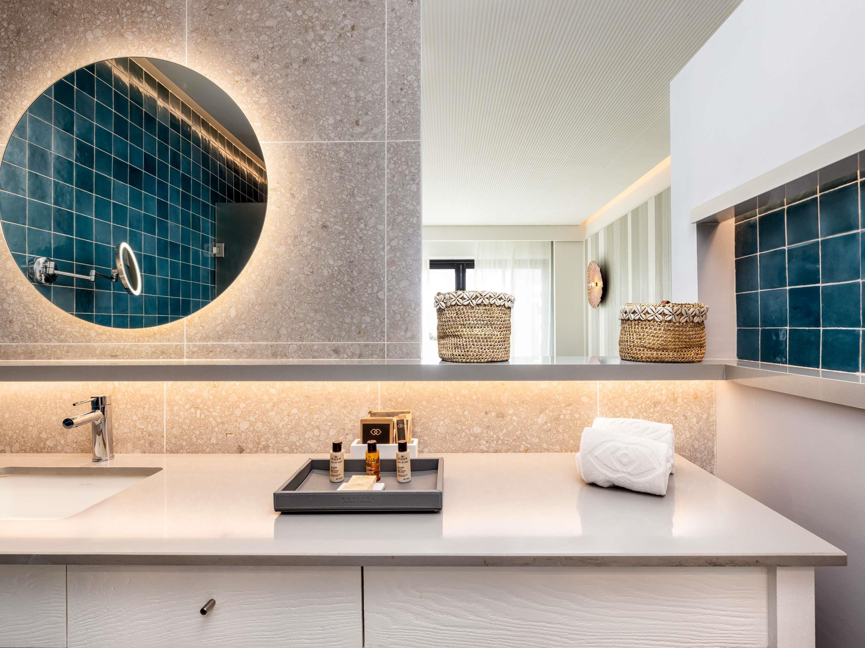 Sofitel Agadir Thalassa Sea & Spa Room Type - Superior Room, 1 queen-size bed with pool and sea view