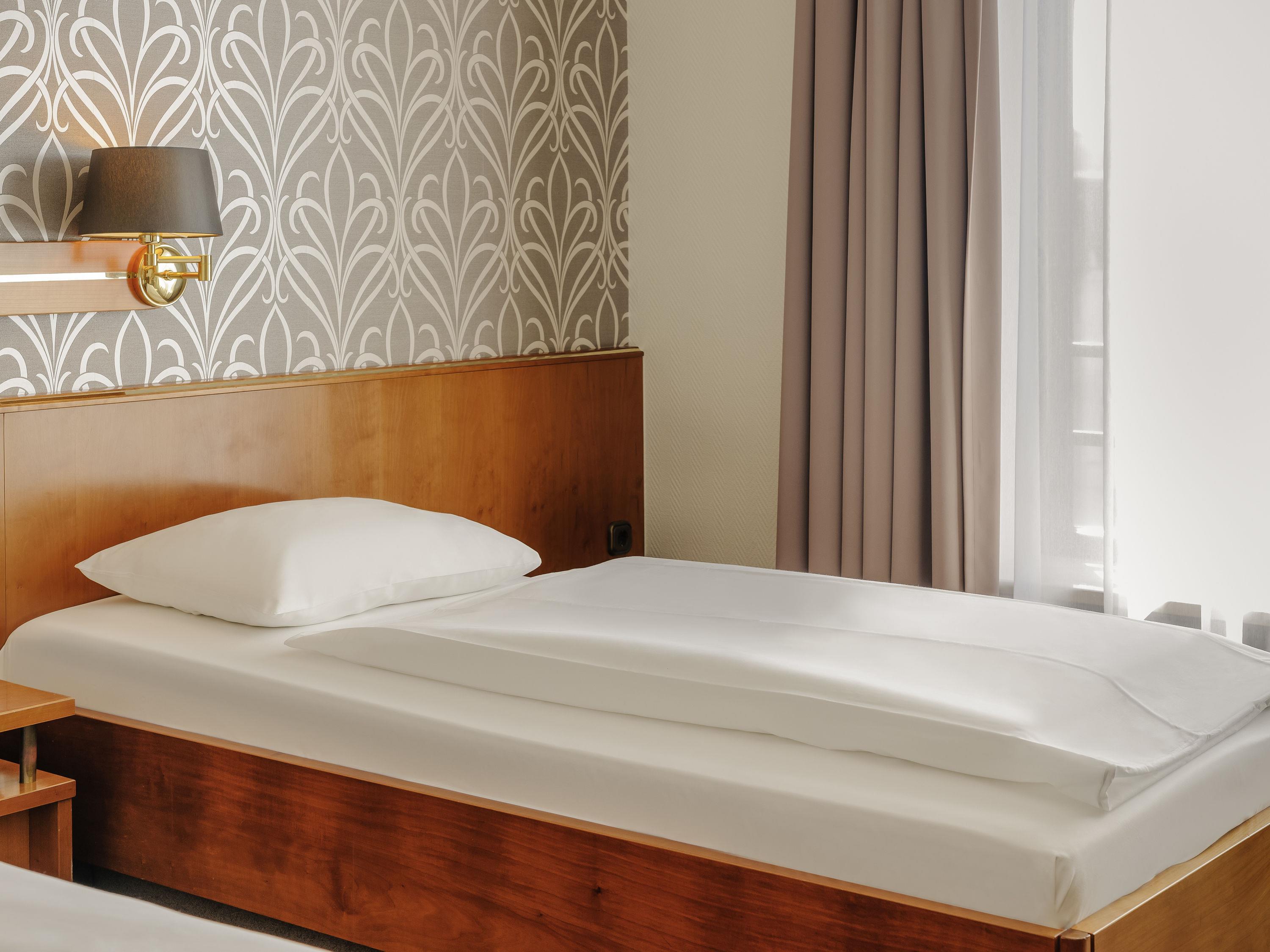 MERCURE TRIER PORTA NIGRA - Tap to explore photos