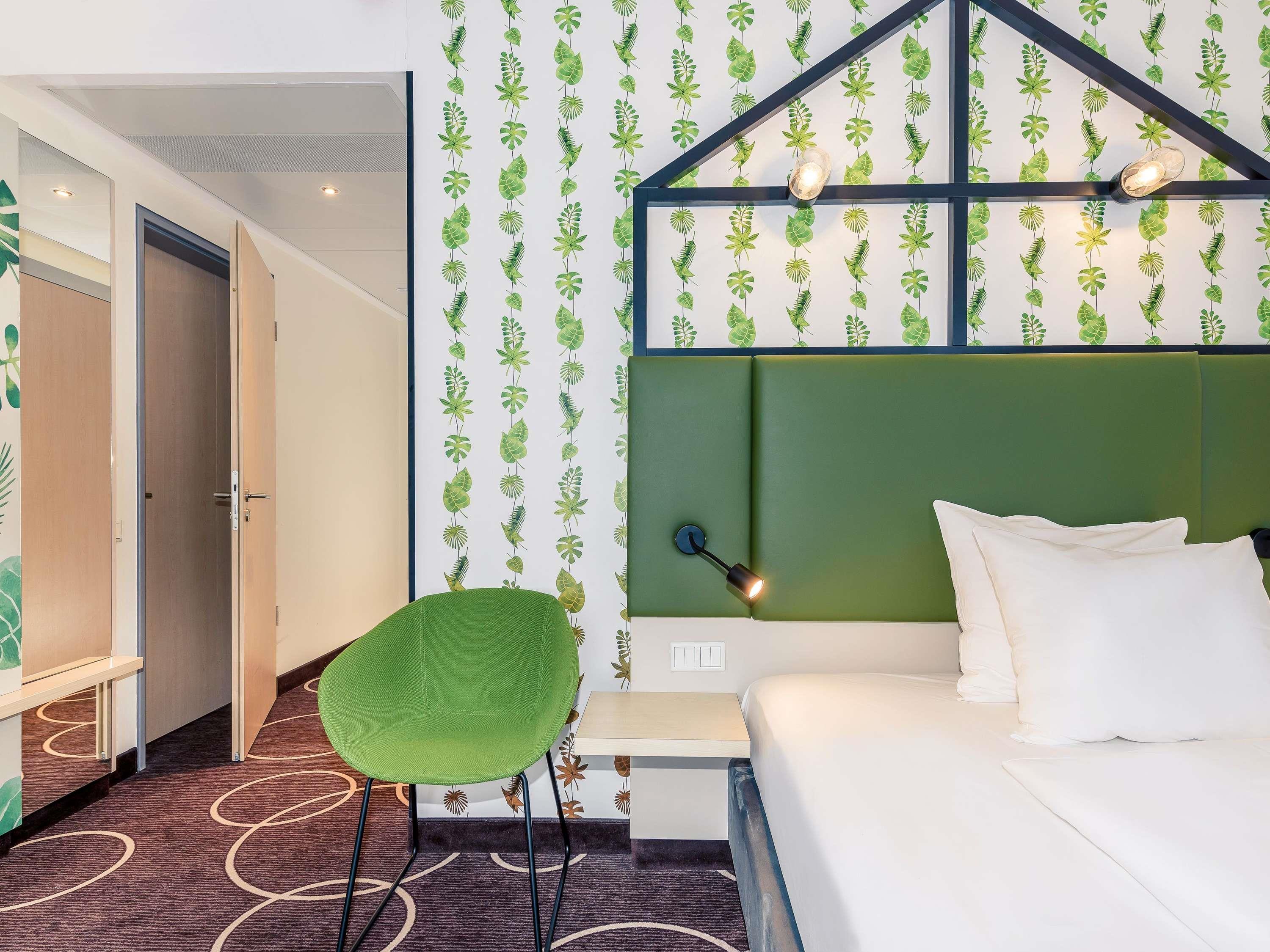 Mercure Hotel Hannover Mitte Room Type - Standard Room with queensize bed