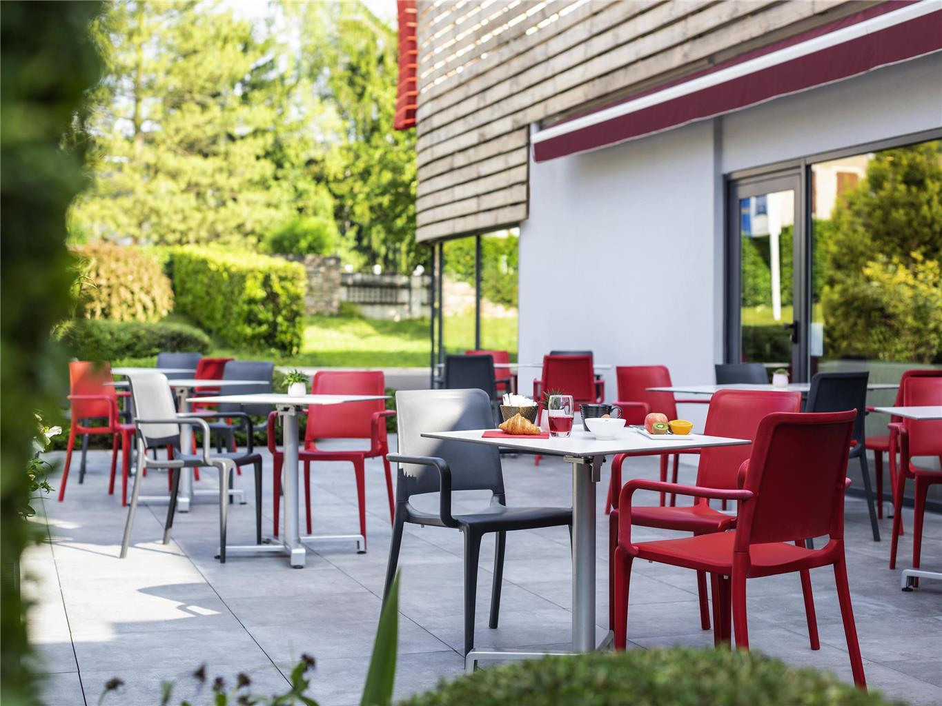 Ibis Nuits Saint Georges