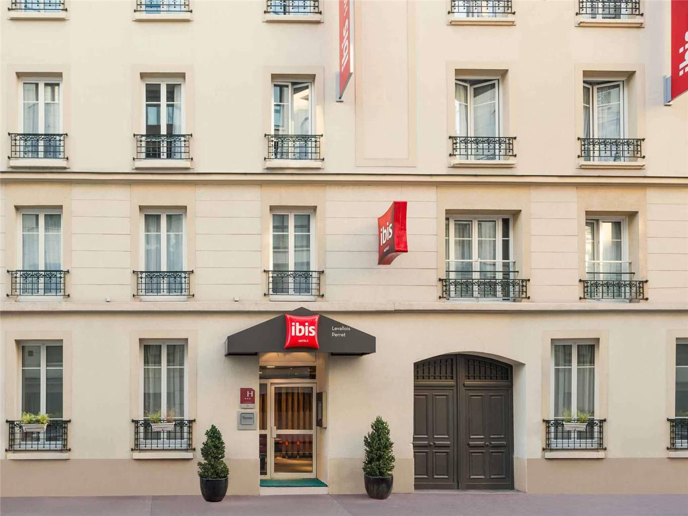 Ibis Levallois Perret