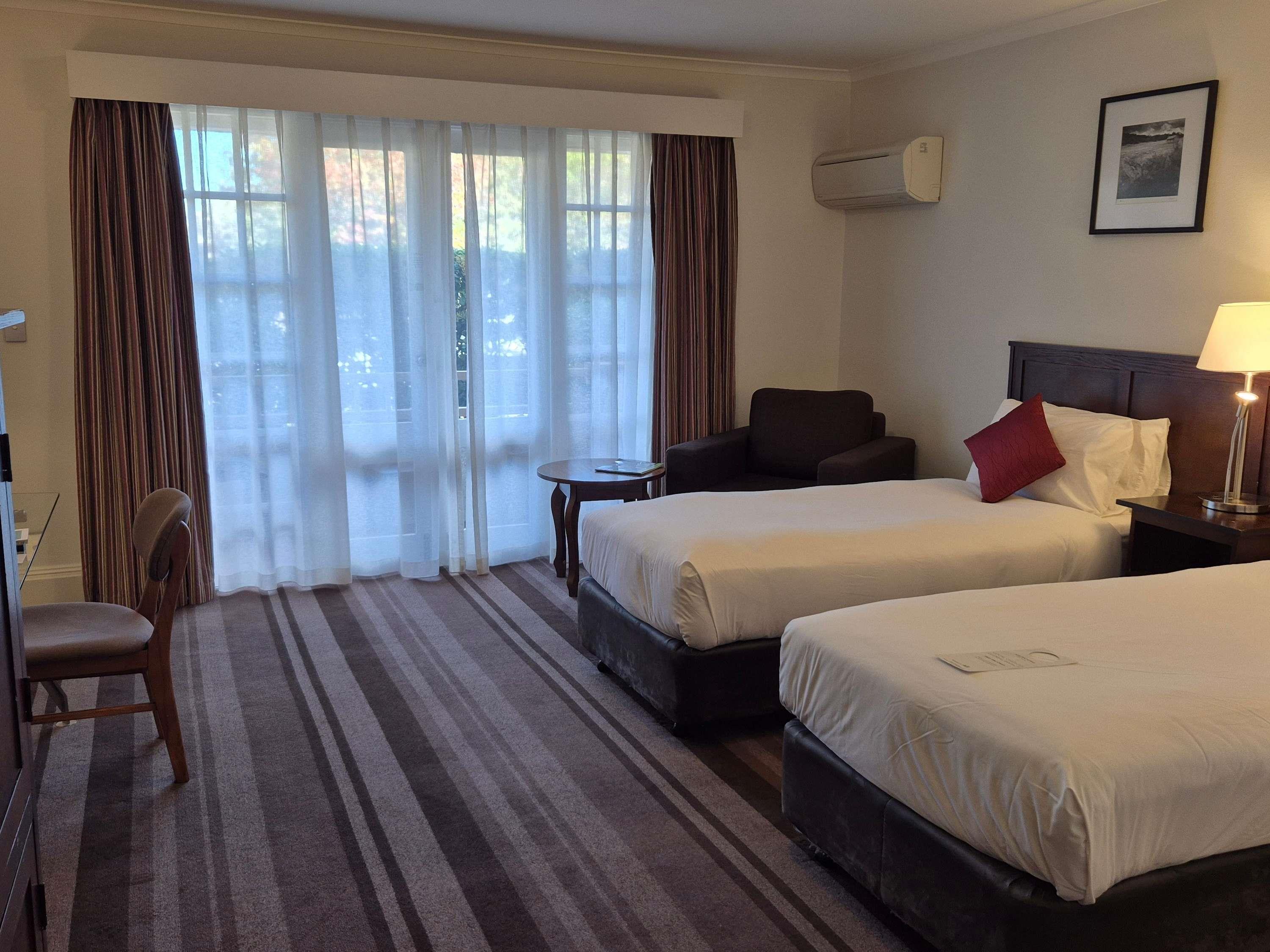 Mercure Canberra Room Type - Superior Room 2 Single Beds