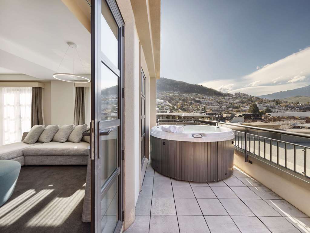Sofitel Queenstown - Hotel & Spa-guestroom-Guest Room,Bathroom,On-Site.jpg
